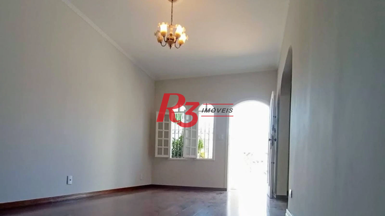 Sobrado com 4 dormitórios à venda, 214 m² por R$ 1.385.000,00 - Embaré - Santos/SP