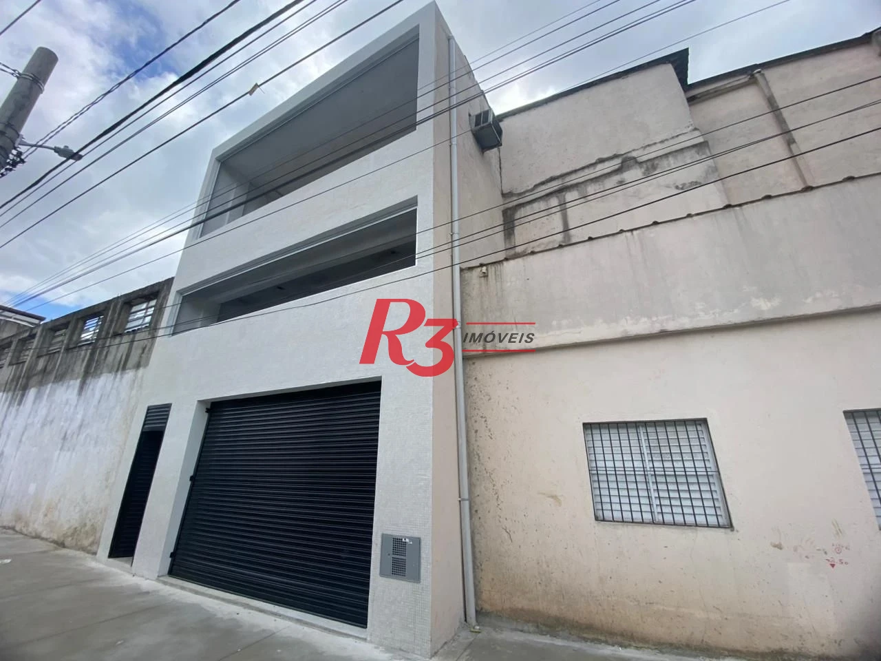 Galpão, 331 m² - venda por R$ 800.000,00 ou aluguel por R$ 5.806,13/mês - Paquetá - Santos/SP