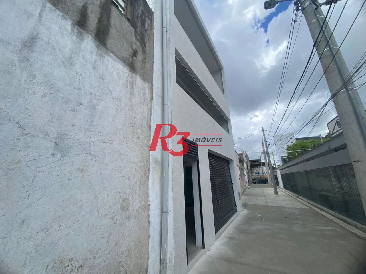 Galpão, 331 m² - venda por R$ 800.000,00 ou aluguel por R$ 5.806,13/mês - Paquetá - Santos/SP