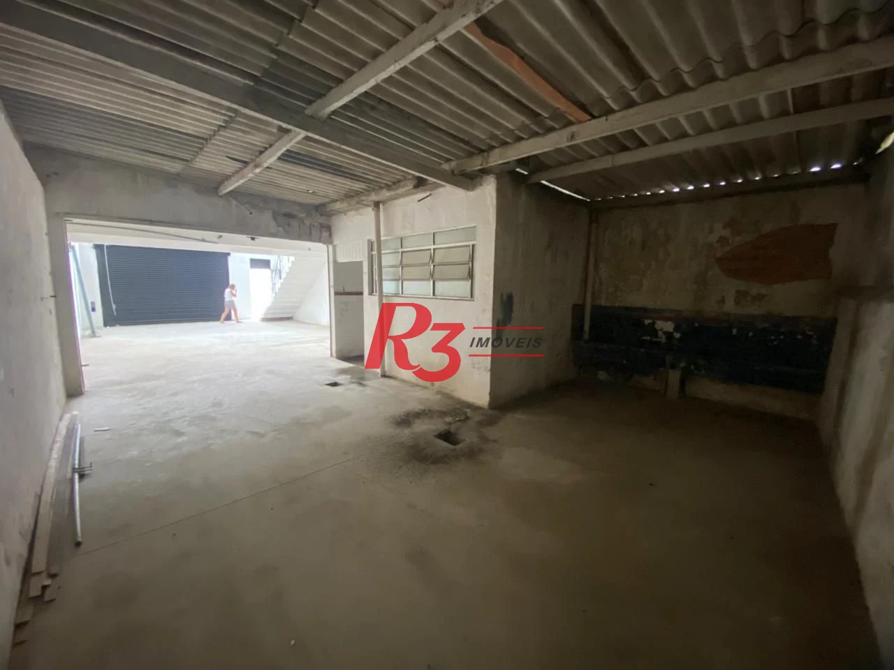 Galpão, 331 m² - venda por R$ 800.000,00 ou aluguel por R$ 5.806,13/mês - Paquetá - Santos/SP