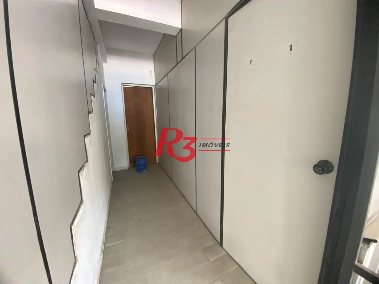 Galpão, 331 m² - venda por R$ 800.000,00 ou aluguel por R$ 5.806,13/mês - Paquetá - Santos/SP