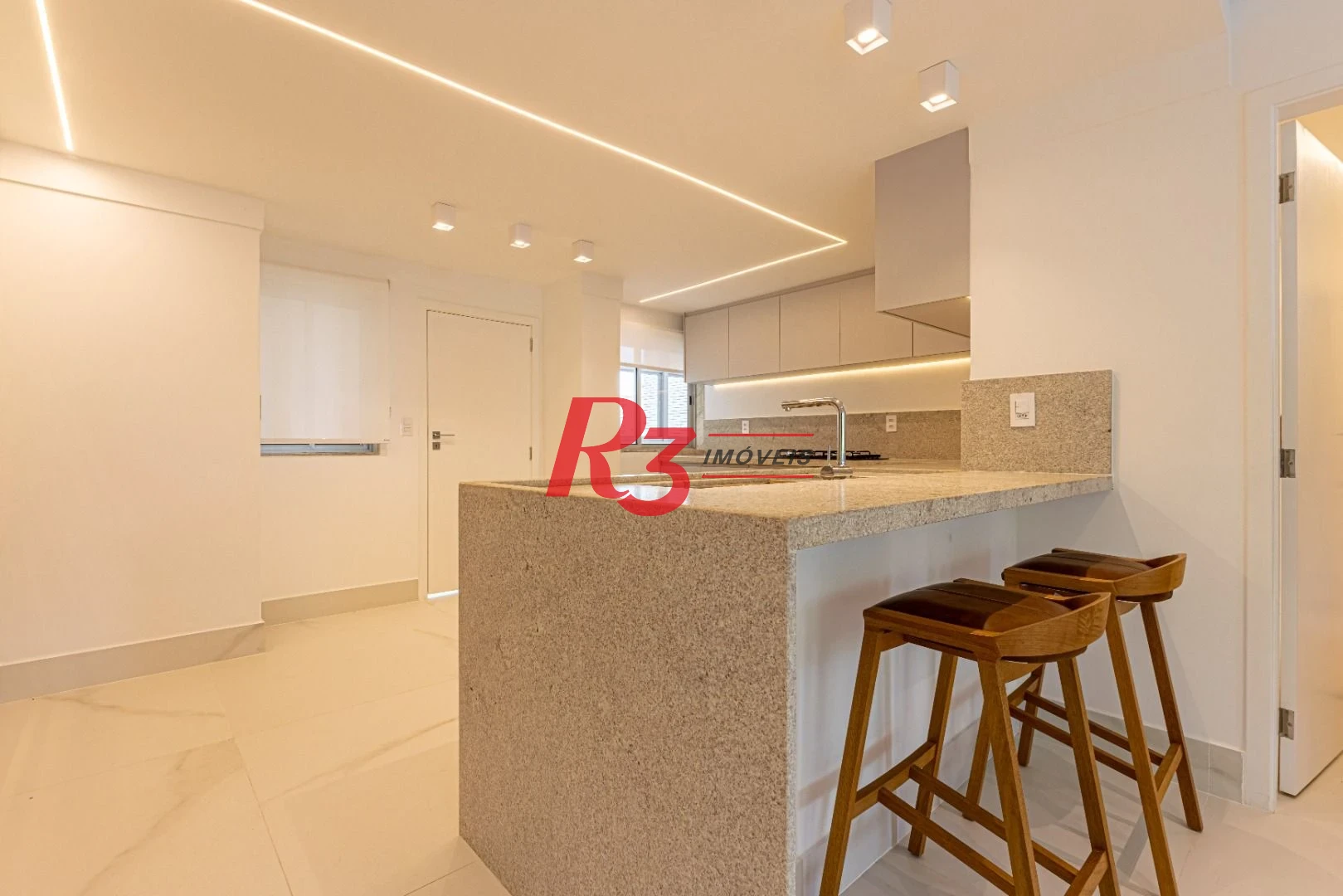 Apartamento à venda, 223 m² por R$ 2.590.000,00 - Boqueirão - Santos/SP