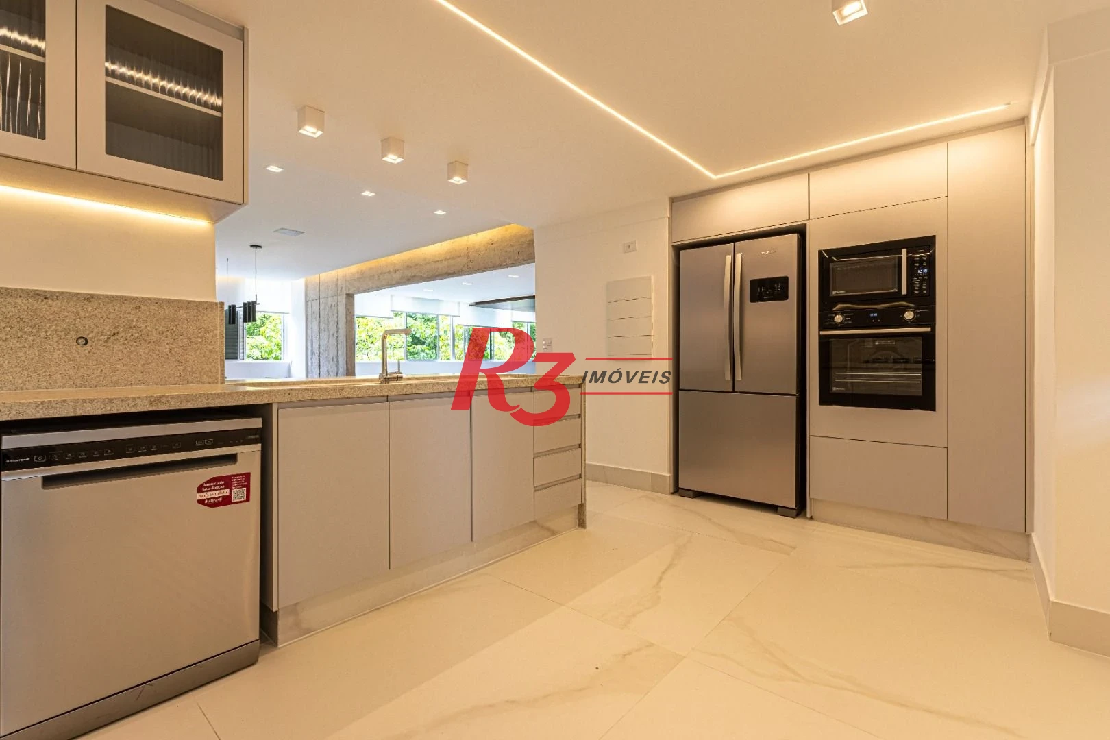 Apartamento à venda, 223 m² por R$ 2.590.000,00 - Boqueirão - Santos/SP