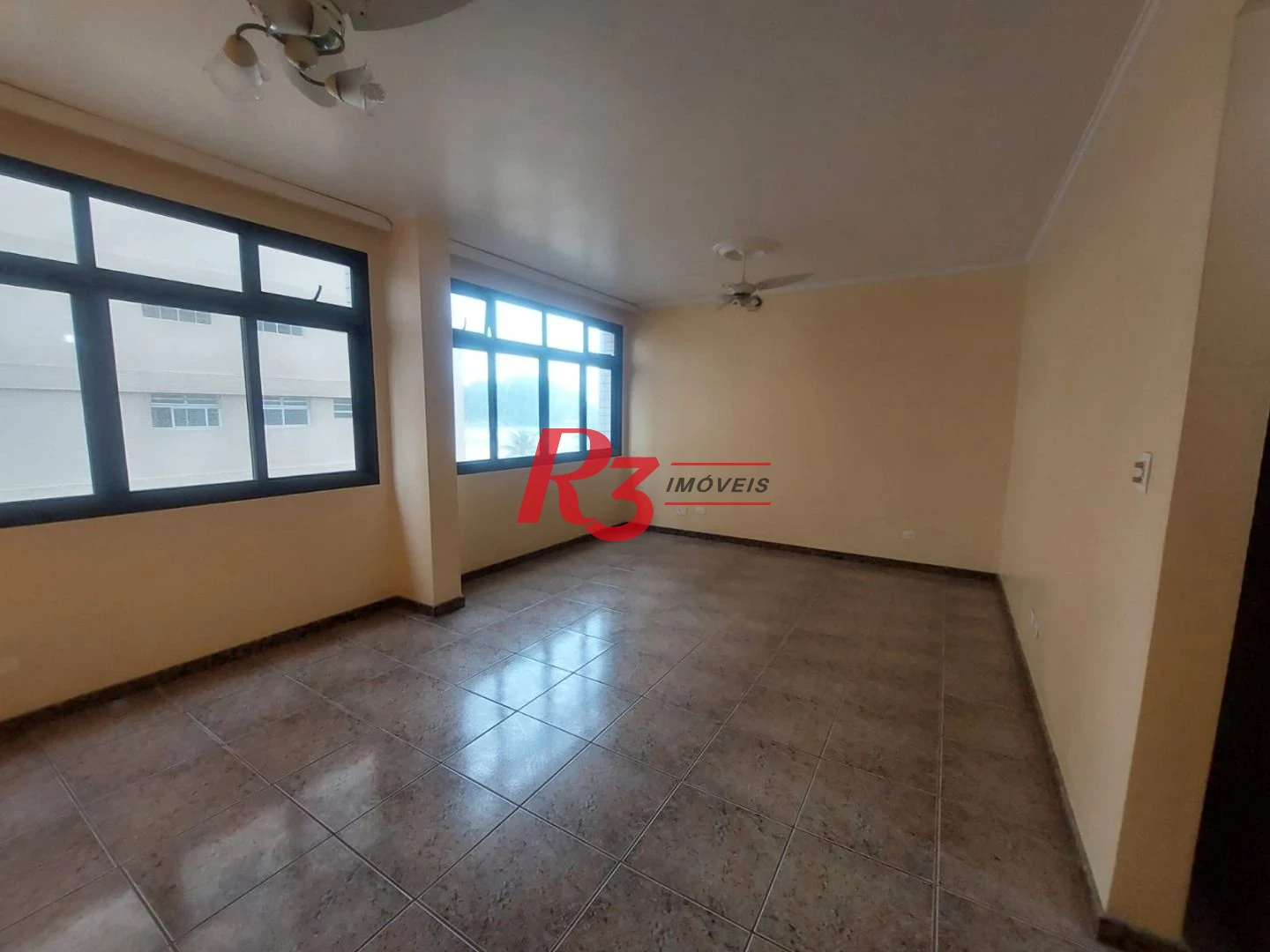 Apartamento com 2 dormitórios à venda, 160 m² por R$ 900.000,00 - José Menino - Santos/SP