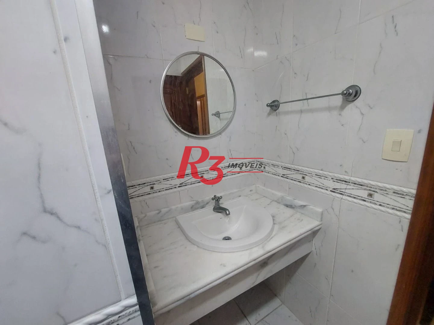 Apartamento com 2 dormitórios à venda, 160 m² por R$ 900.000,00 - José Menino - Santos/SP