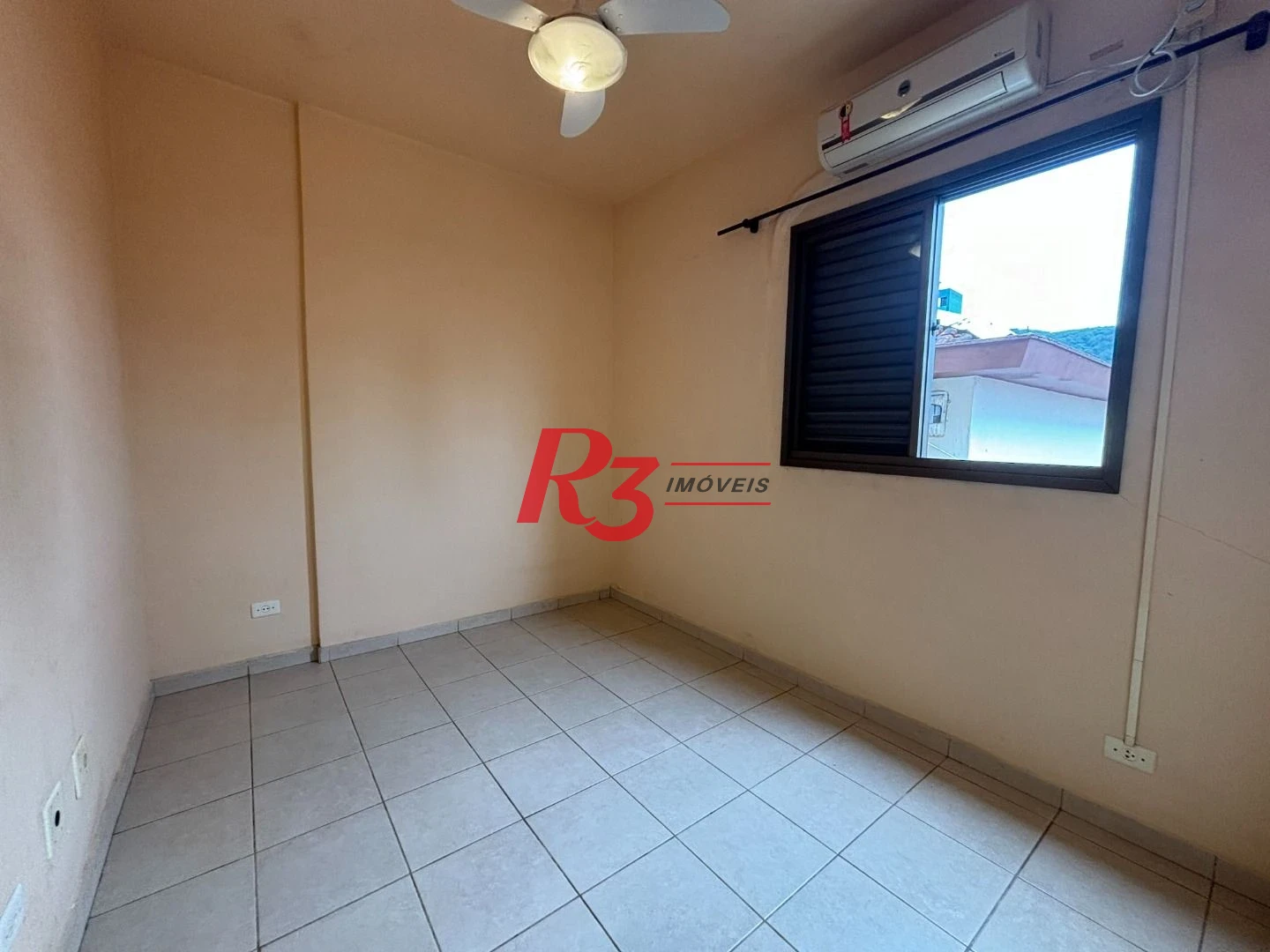 Apartamento com 2 dormitórios à venda, 46 m² por R$ 370.000,00 - Campo Grande - Santos/SP