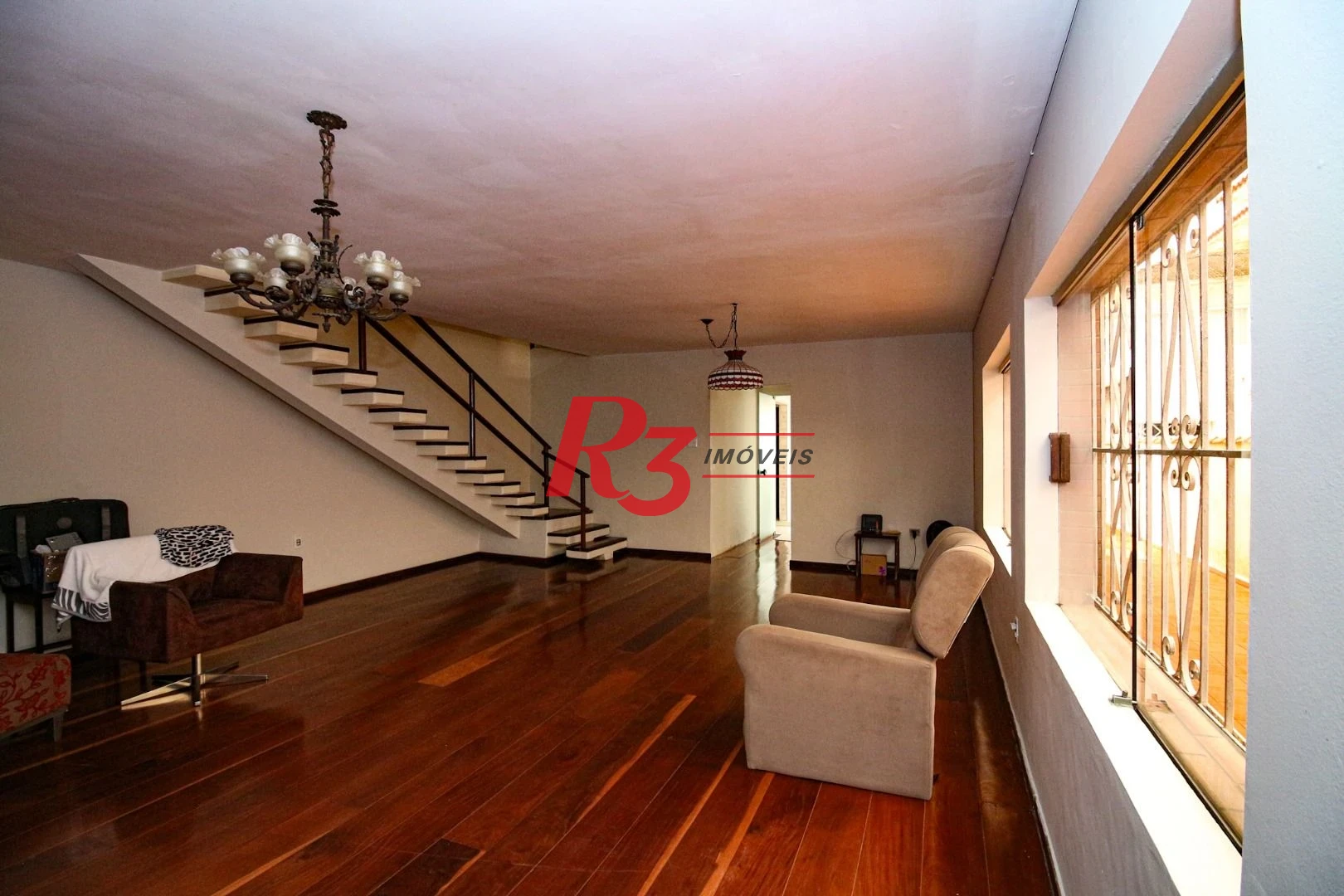 Sobrado com 4 dormitórios, 325 m² - venda por R$ 2.500.000,00 ou aluguel por R$ 8.000,00/mês - Embaré - Santos/SP