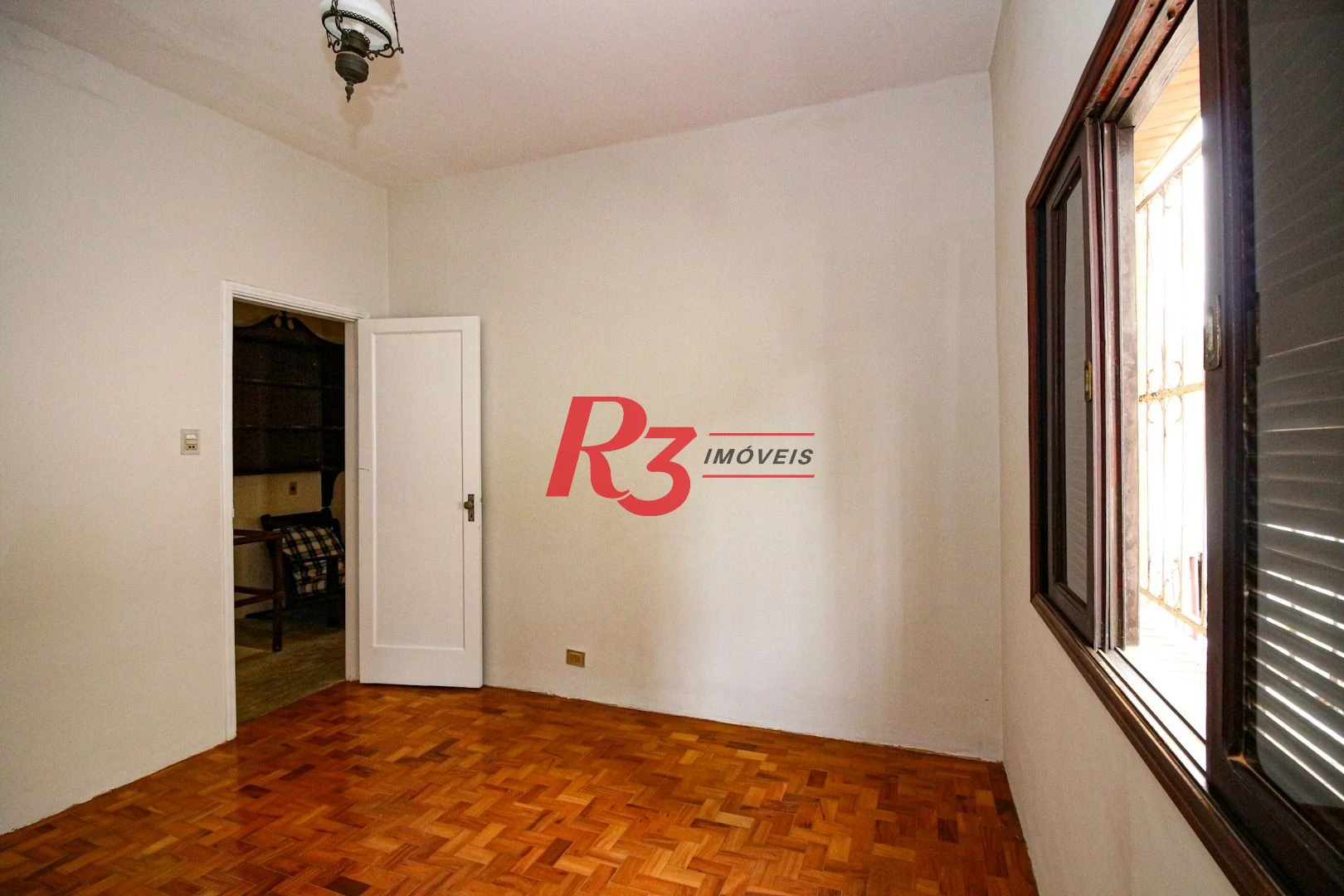 Sobrado com 4 dormitórios, 325 m² - venda por R$ 2.500.000,00 ou aluguel por R$ 8.000,00/mês - Embaré - Santos/SP