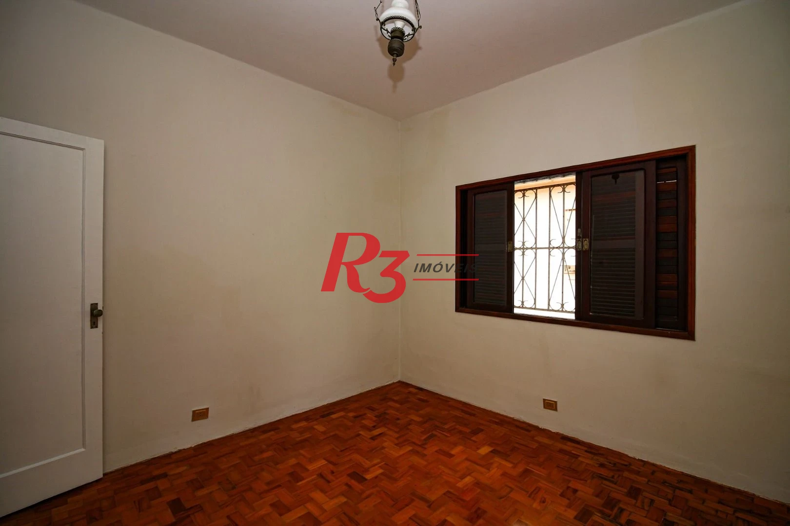 Sobrado com 4 dormitórios, 325 m² - venda por R$ 2.500.000,00 ou aluguel por R$ 8.000,00/mês - Embaré - Santos/SP