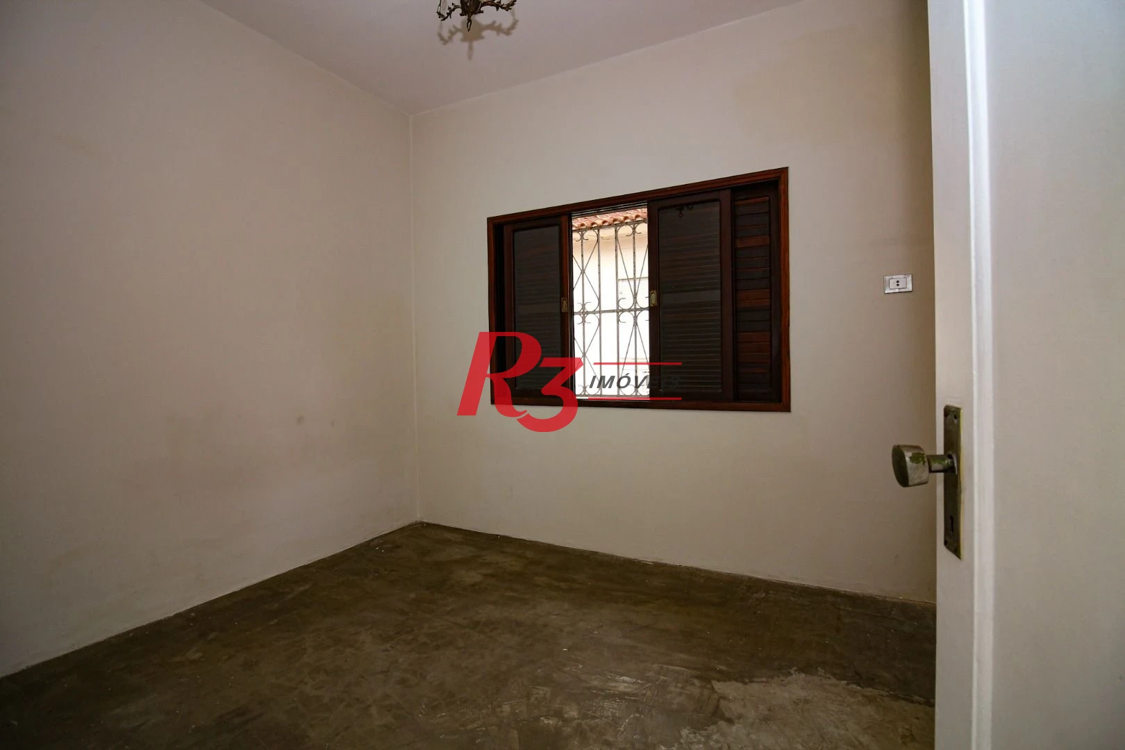 Sobrado com 4 dormitórios, 325 m² - venda por R$ 2.500.000,00 ou aluguel por R$ 8.000,00/mês - Embaré - Santos/SP