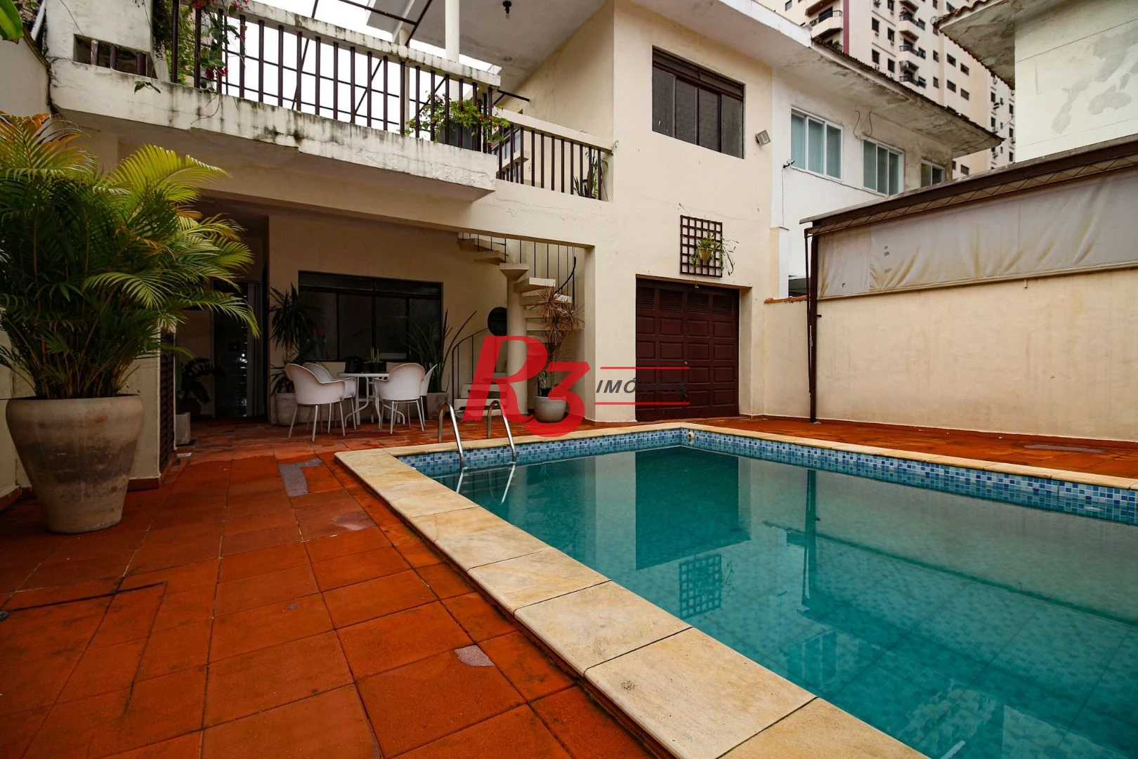 Sobrado com 4 dormitórios, 325 m² - venda por R$ 2.500.000,00 ou aluguel por R$ 8.000,00/mês - Embaré - Santos/SP