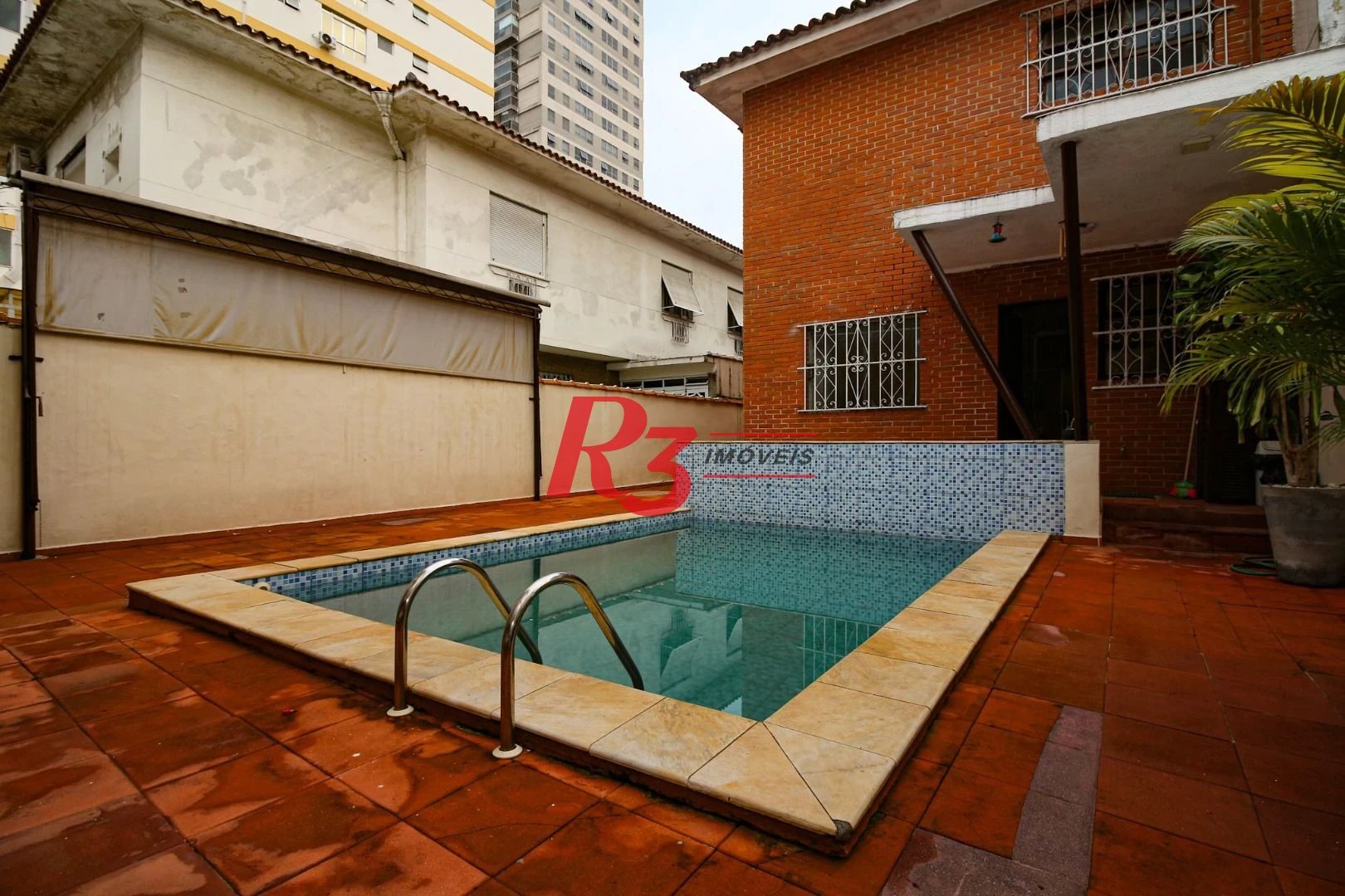 Sobrado com 4 dormitórios, 325 m² - venda por R$ 2.500.000,00 ou aluguel por R$ 8.000,00/mês - Embaré - Santos/SP