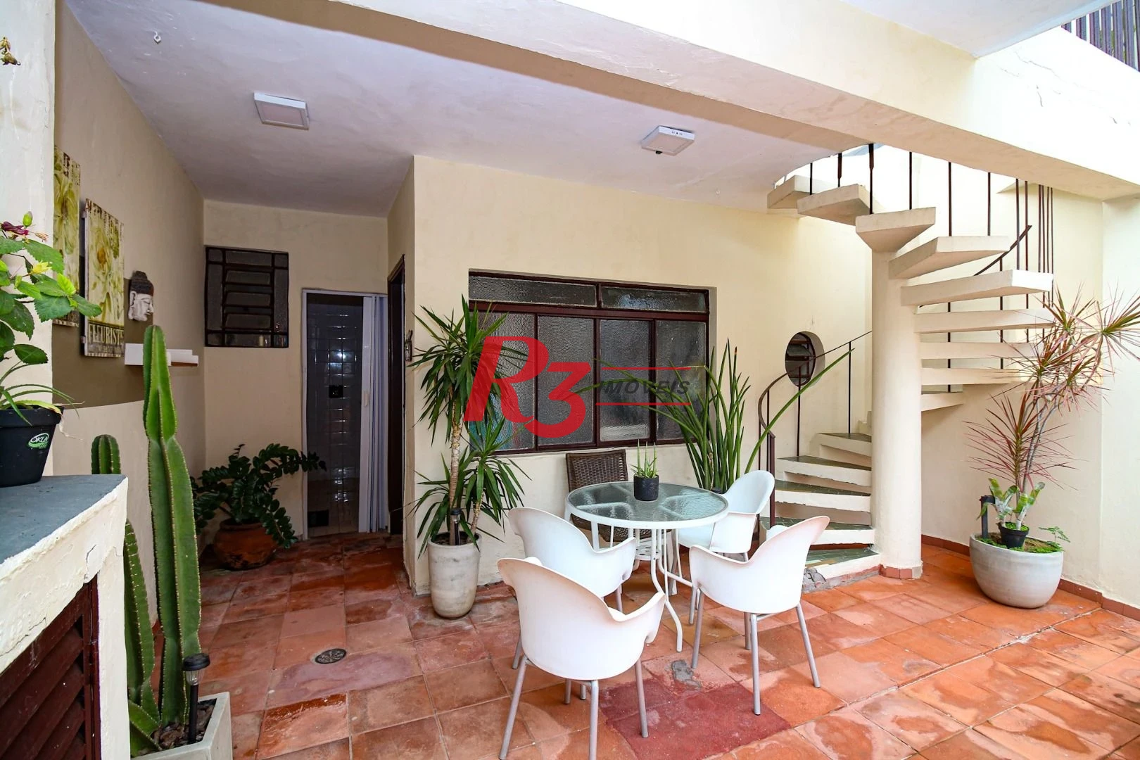 Sobrado com 4 dormitórios, 325 m² - venda por R$ 2.500.000,00 ou aluguel por R$ 8.000,00/mês - Embaré - Santos/SP