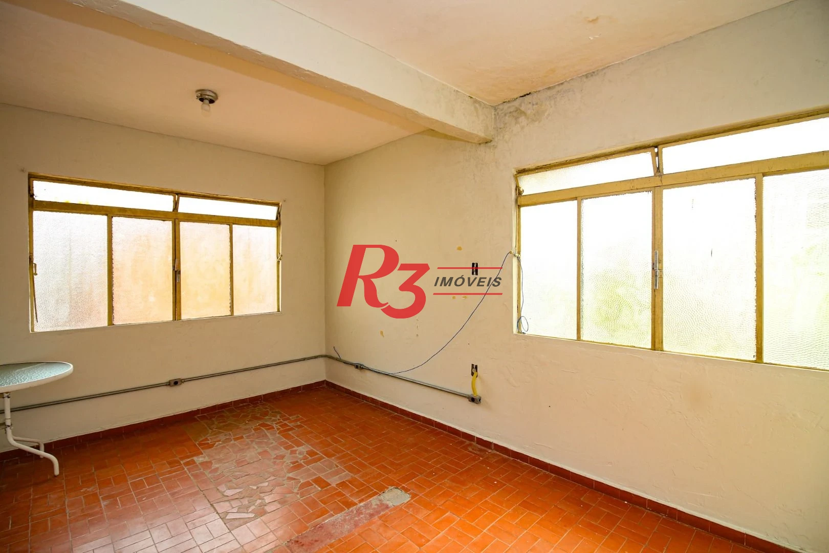 Sobrado com 4 dormitórios, 325 m² - venda por R$ 2.500.000,00 ou aluguel por R$ 8.000,00/mês - Embaré - Santos/SP