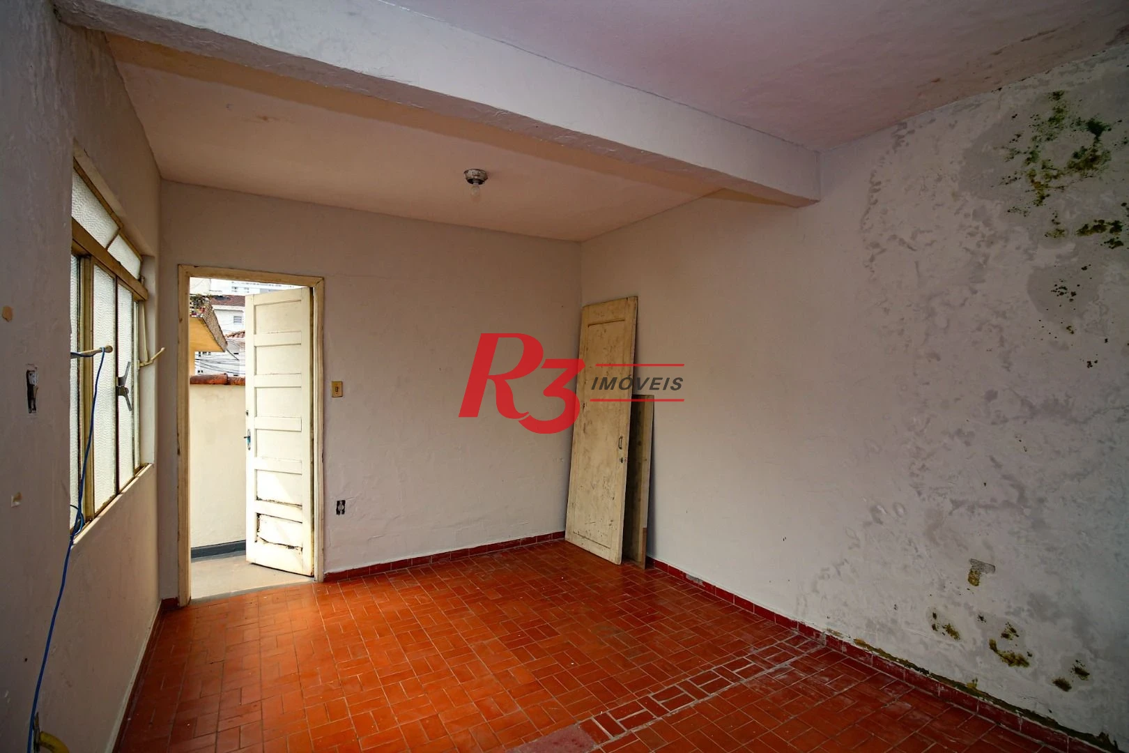 Sobrado com 4 dormitórios, 325 m² - venda por R$ 2.500.000,00 ou aluguel por R$ 8.000,00/mês - Embaré - Santos/SP