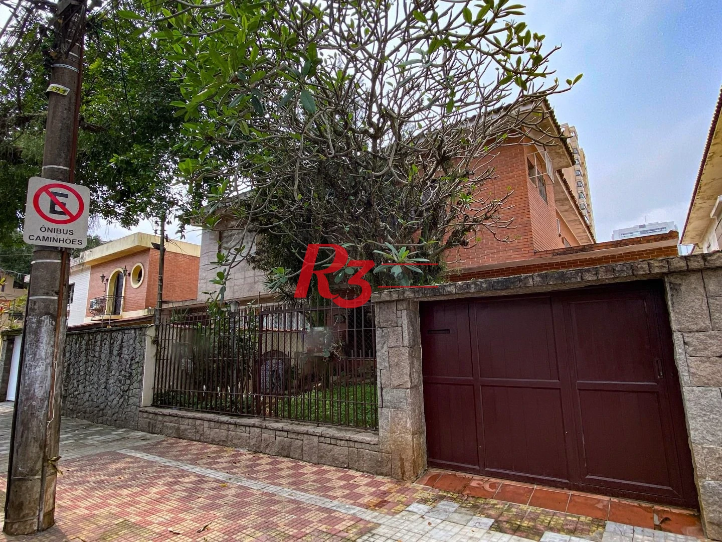 Sobrado com 4 dormitórios, 325 m² - venda por R$ 2.500.000,00 ou aluguel por R$ 8.000,00/mês - Embaré - Santos/SP