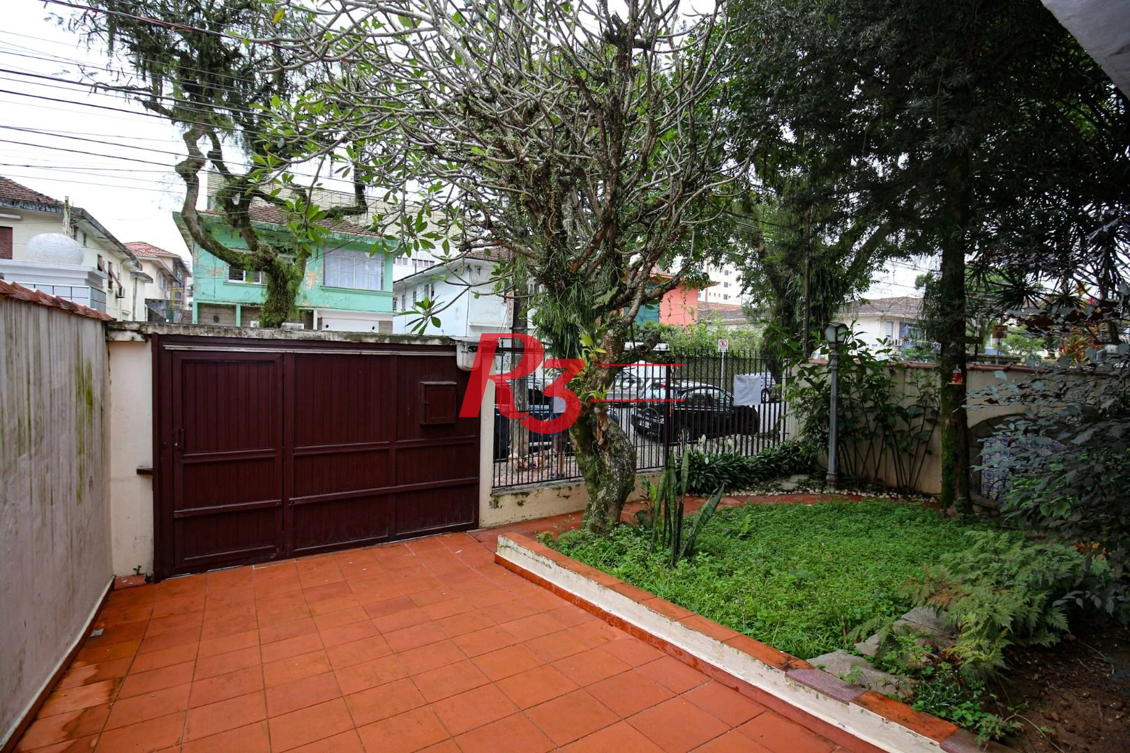 Sobrado com 4 dormitórios, 325 m² - venda por R$ 2.500.000,00 ou aluguel por R$ 8.000,00/mês - Embaré - Santos/SP