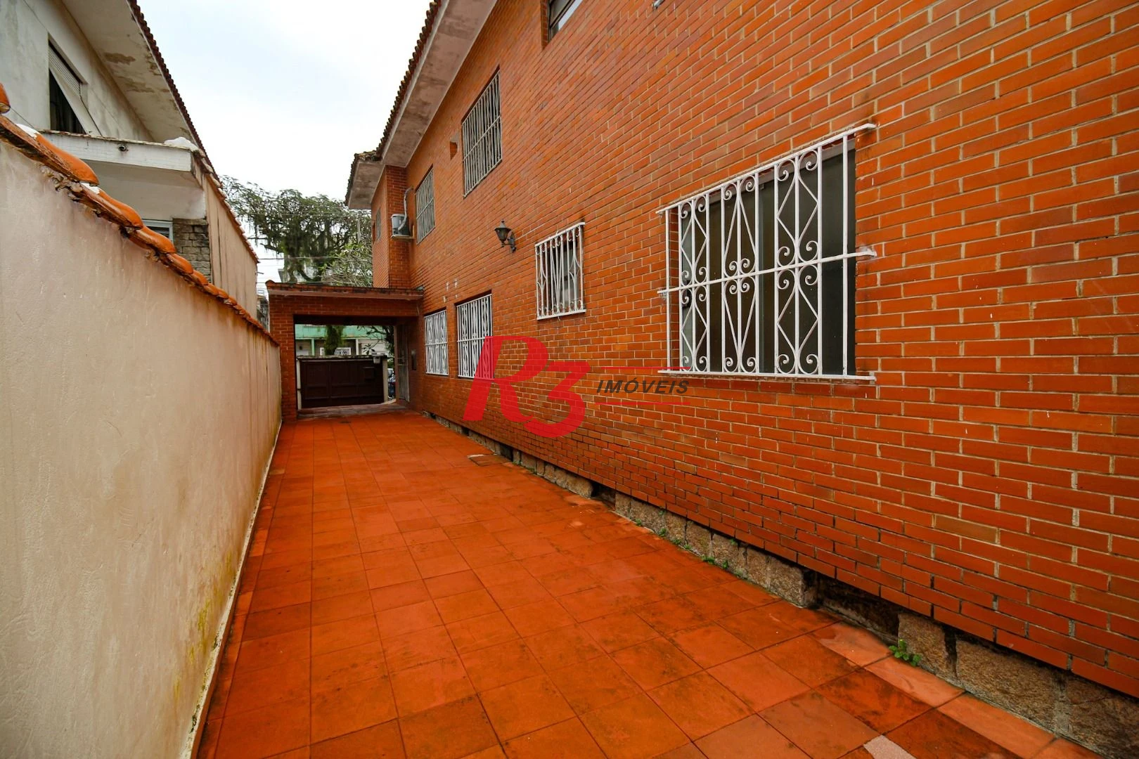 Sobrado com 4 dormitórios, 325 m² - venda por R$ 2.500.000,00 ou aluguel por R$ 8.000,00/mês - Embaré - Santos/SP