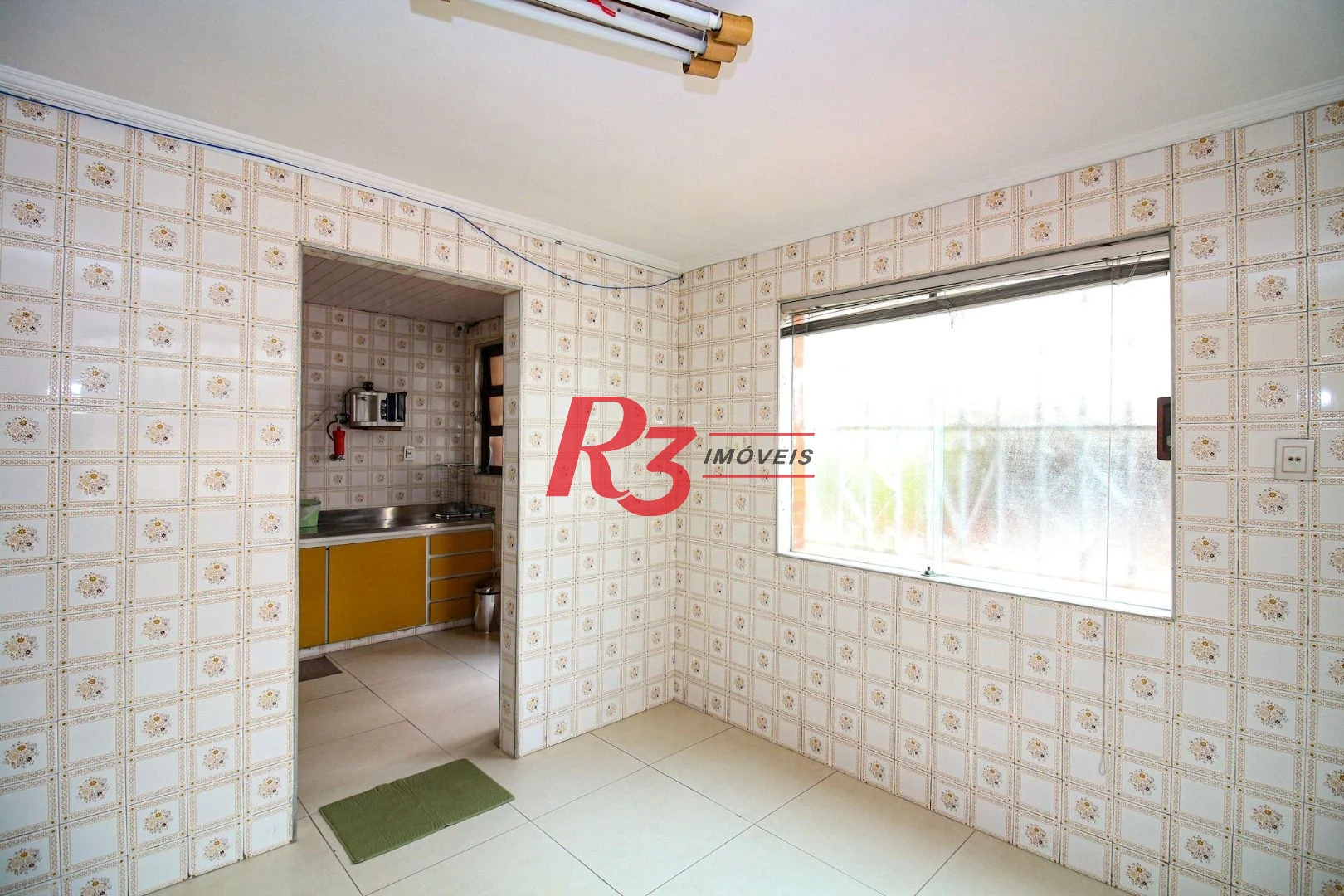 Sobrado com 4 dormitórios, 325 m² - venda por R$ 2.500.000,00 ou aluguel por R$ 8.000,00/mês - Embaré - Santos/SP