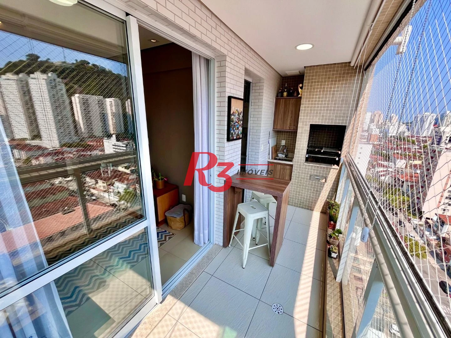 Apartamento com 2 dormitórios à venda, 85 m² por R$ 925.000,00 - Marapé - Santos/SP