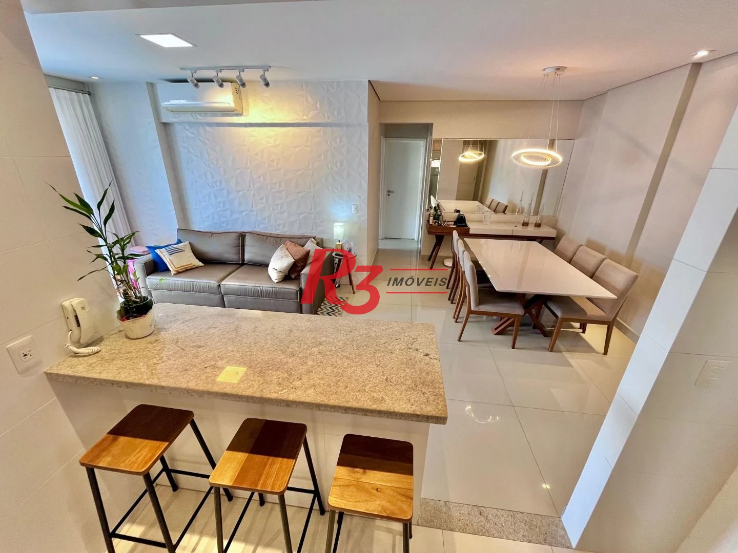 Apartamento com 2 dormitórios à venda, 85 m² por R$ 925.000,00 - Marapé - Santos/SP