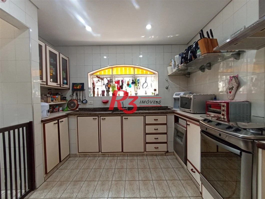 Sobrado à venda, 236 m² por R$ 1.990.000,00 - Embaré - Santos/SP