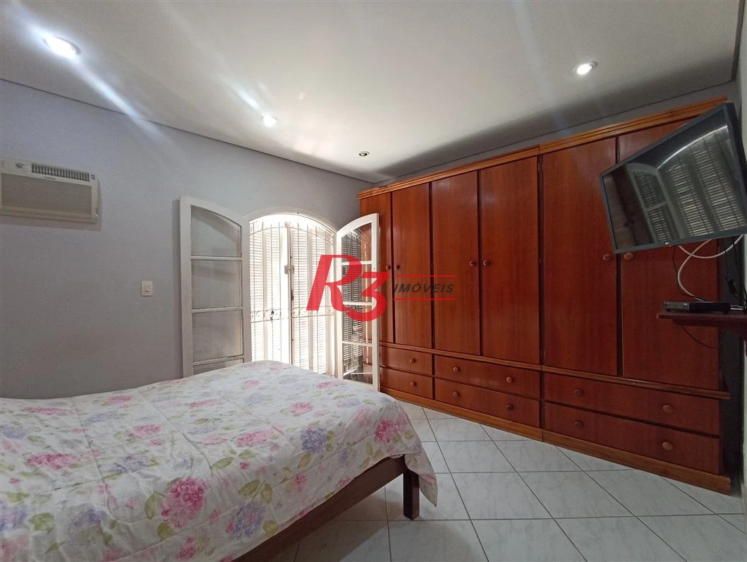 Sobrado à venda, 236 m² por R$ 1.990.000,00 - Embaré - Santos/SP