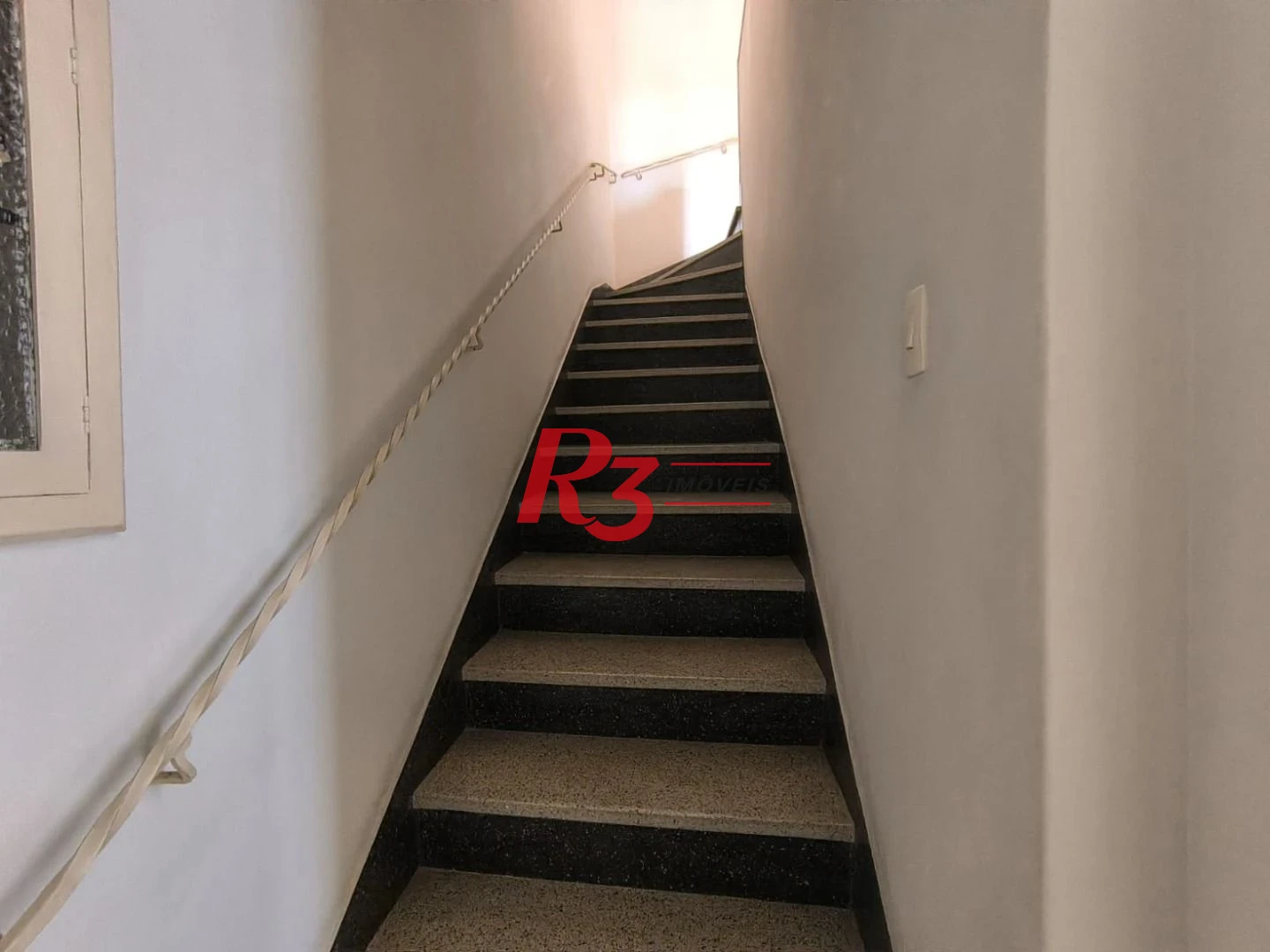 Casa com 3 dormitórios à venda, 210 m² por R$ 2.130.000,00 - Embaré - Santos/SP