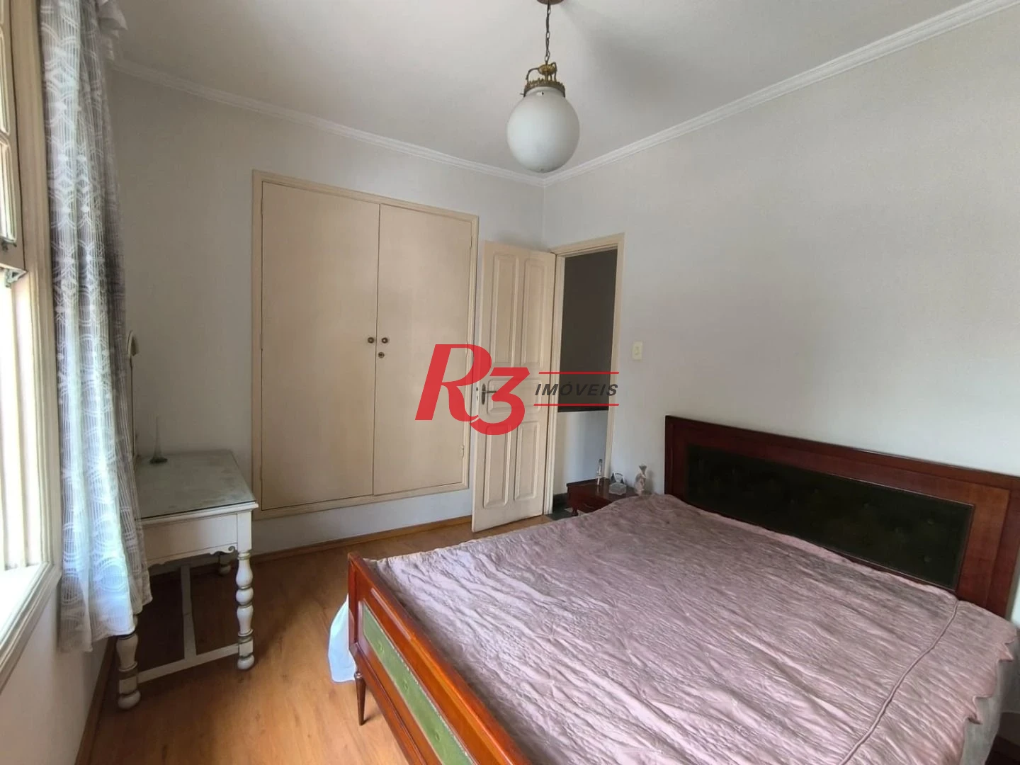 Casa com 3 dormitórios à venda, 210 m² por R$ 2.130.000,00 - Embaré - Santos/SP