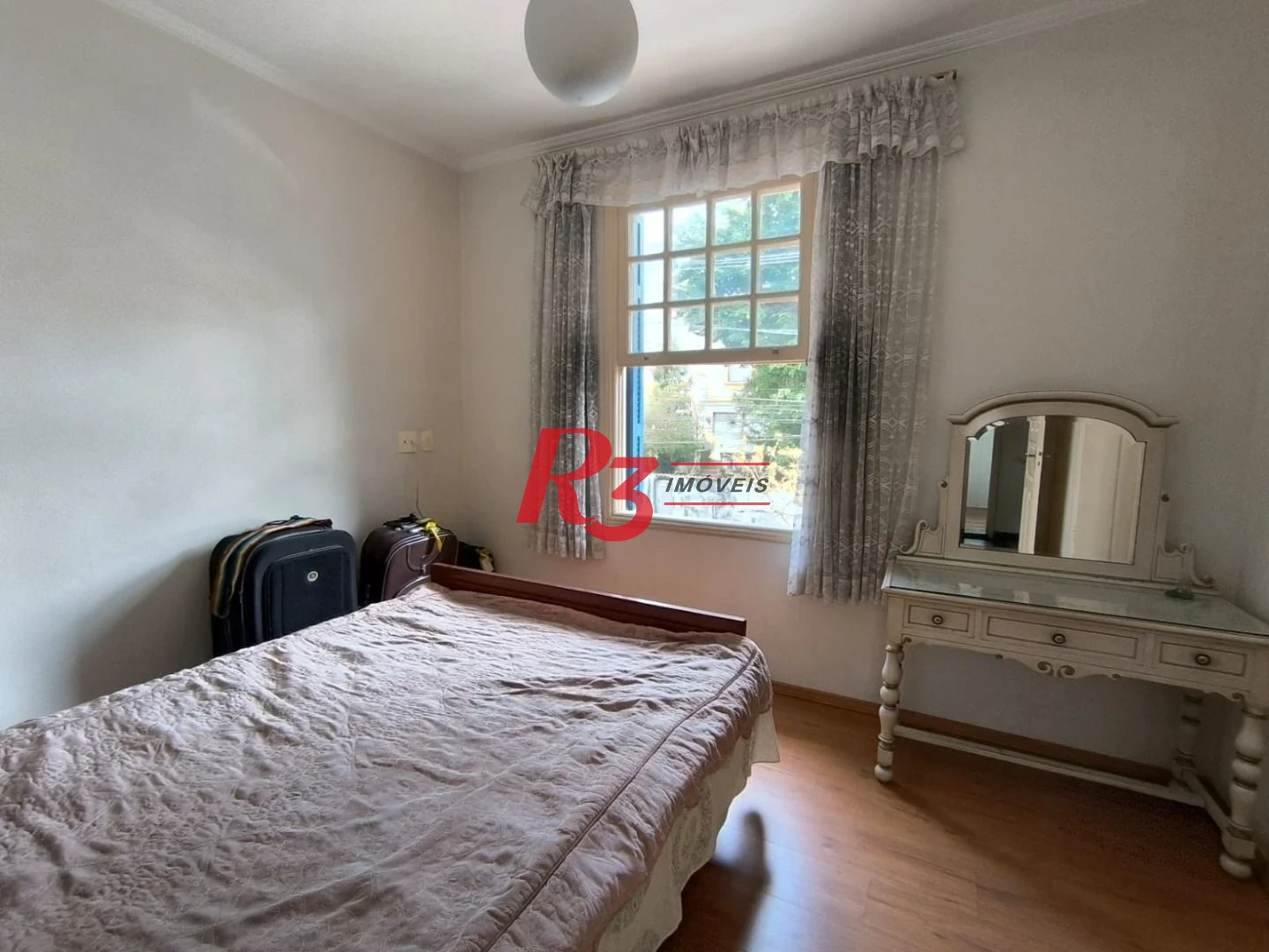 Casa com 3 dormitórios à venda, 210 m² por R$ 2.130.000,00 - Embaré - Santos/SP