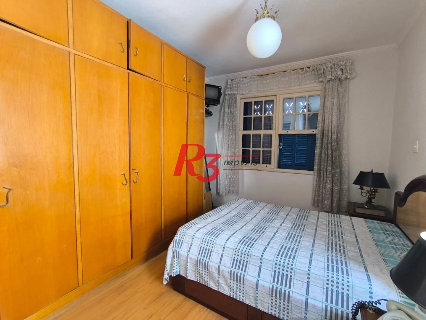 Casa com 3 dormitórios à venda, 210 m² por R$ 2.130.000,00 - Embaré - Santos/SP