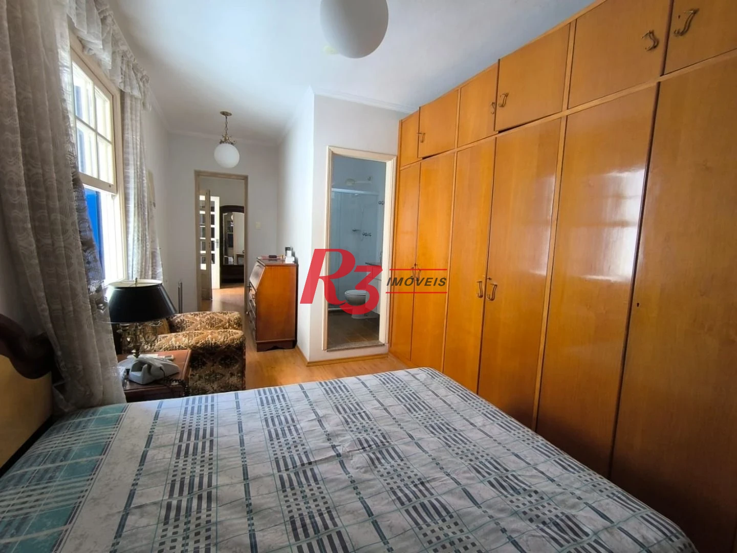 Casa com 3 dormitórios à venda, 210 m² por R$ 2.130.000,00 - Embaré - Santos/SP
