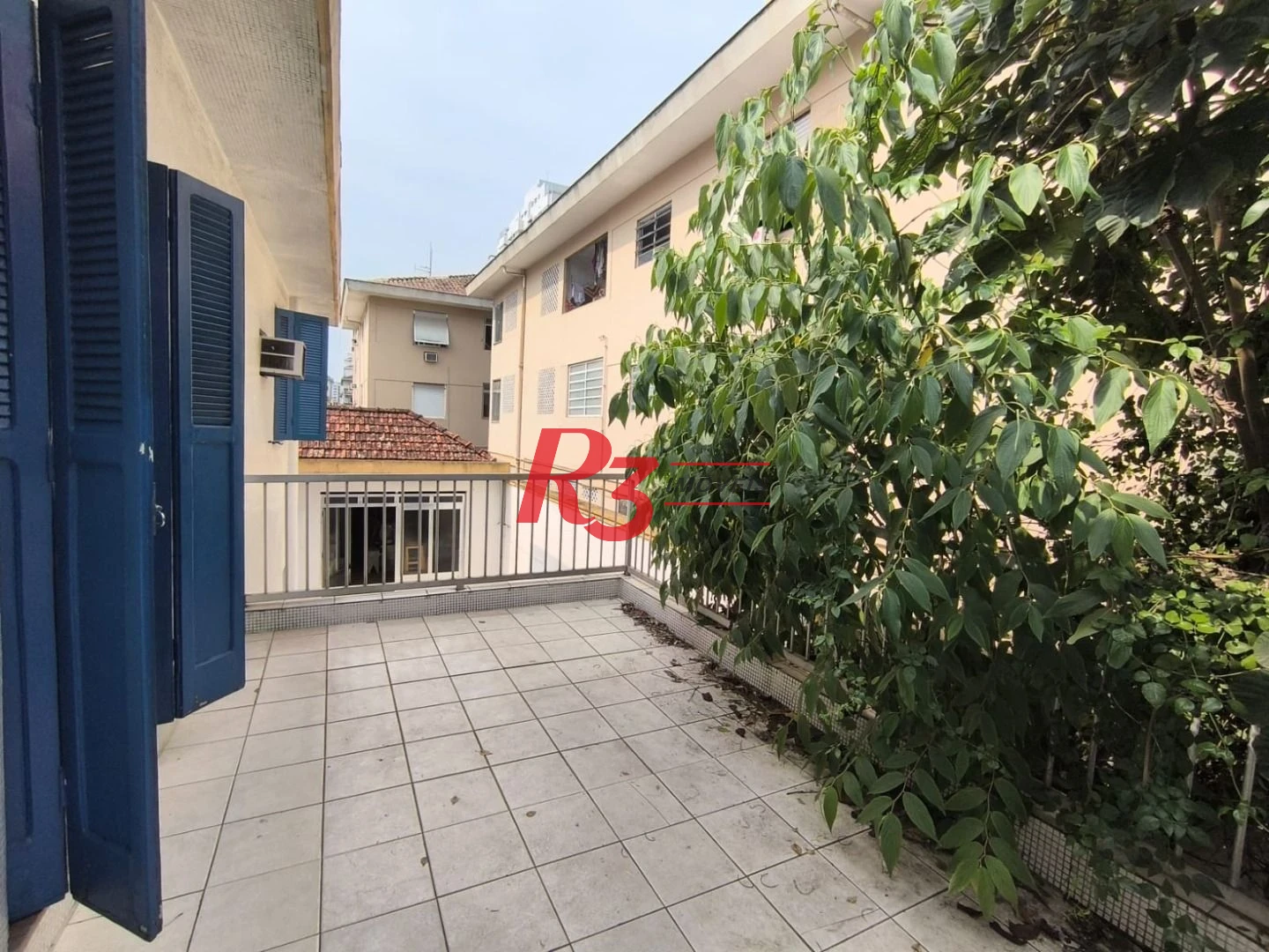 Casa com 3 dormitórios à venda, 210 m² por R$ 2.130.000,00 - Embaré - Santos/SP