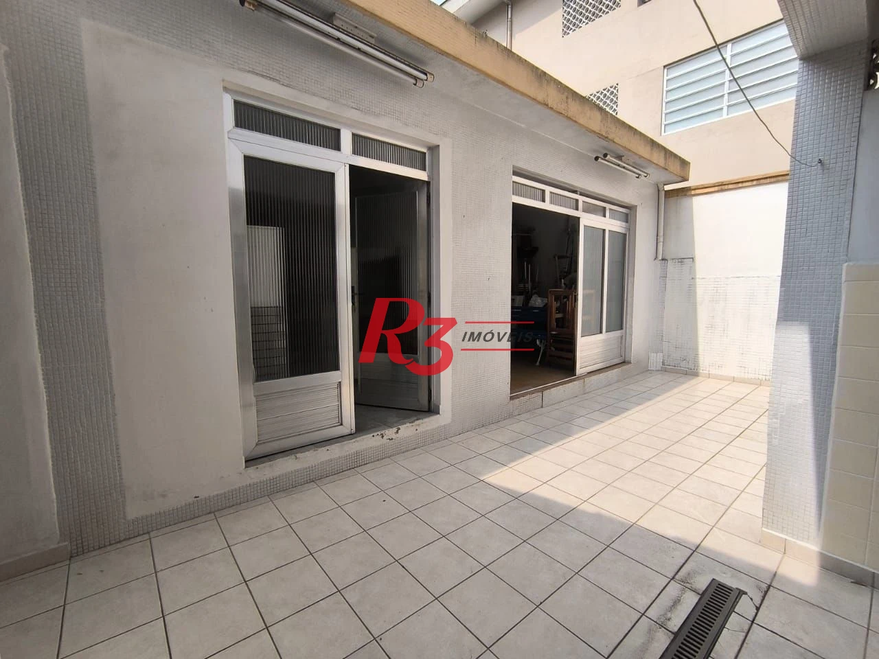 Casa com 3 dormitórios à venda, 210 m² por R$ 2.130.000,00 - Embaré - Santos/SP