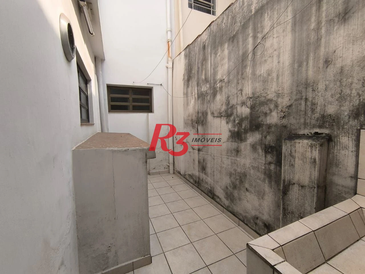 Casa com 3 dormitórios à venda, 210 m² por R$ 2.130.000,00 - Embaré - Santos/SP