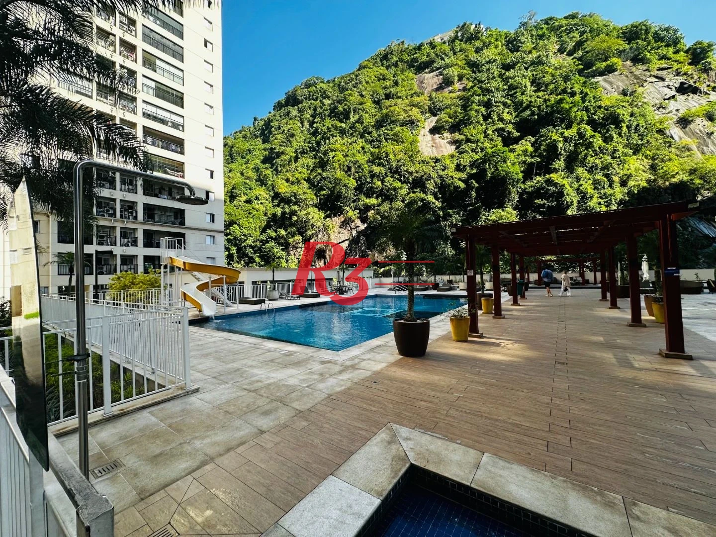 Apartamento com 2 dormitórios à venda, 62 m² por R$ 756.000,00 - Marapé - Santos/SP