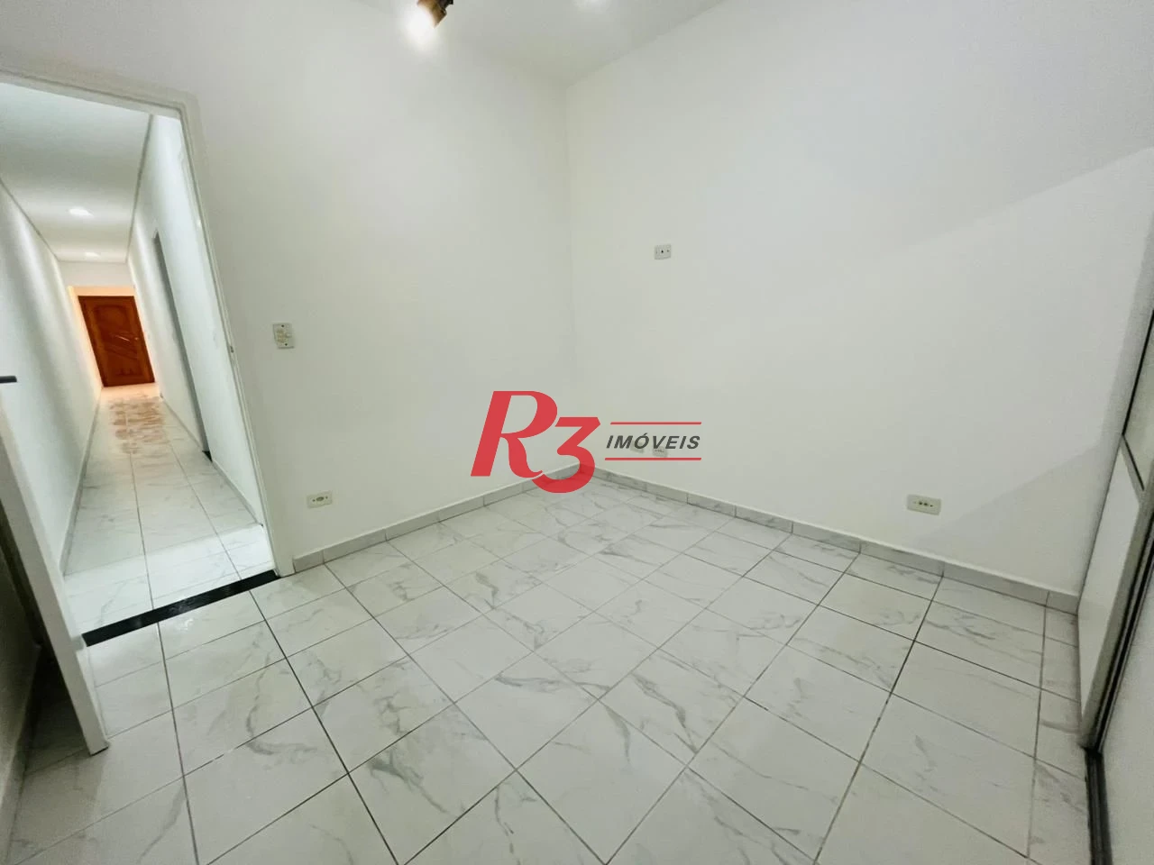 Apartamento com 2 dormitórios para alugar, 60 m² por R$ 3.300,00/mês - Marapé - Santos/SP