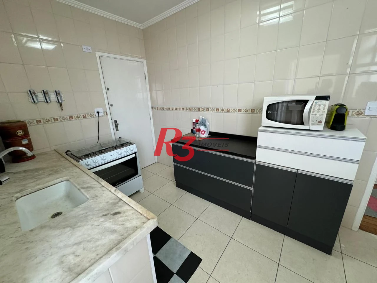 Apartamento com 2 dormitórios à venda, 89 m² por R$ 860.000,00 - Embaré - Santos/SP