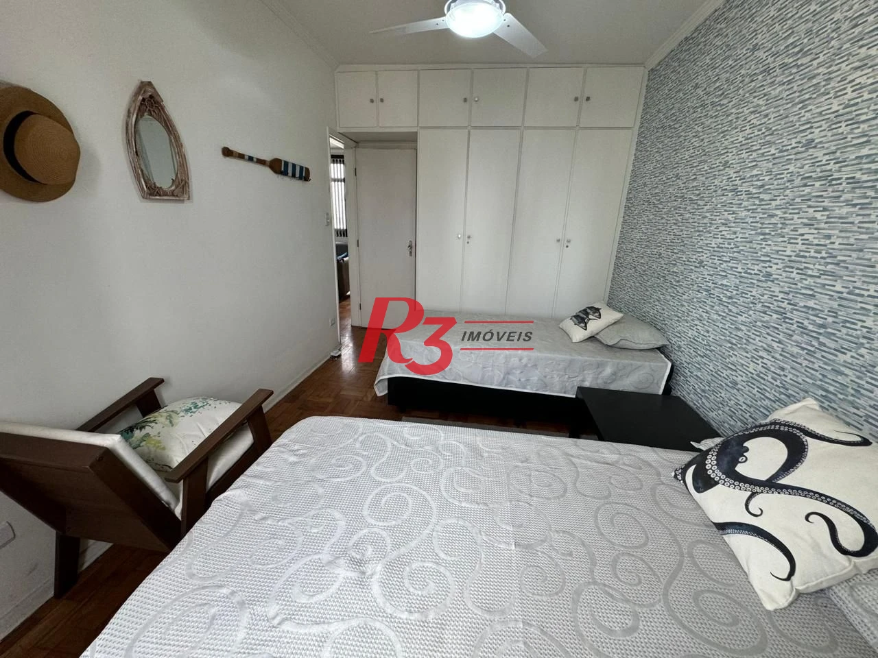 Apartamento com 2 dormitórios à venda, 89 m² por R$ 860.000,00 - Embaré - Santos/SP