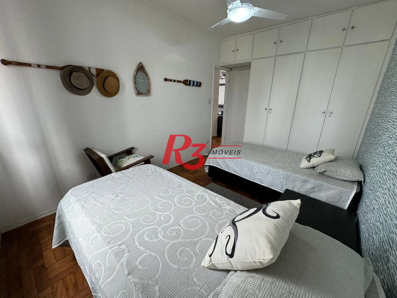 Apartamento com 2 dormitórios à venda, 89 m² por R$ 860.000,00 - Embaré - Santos/SP