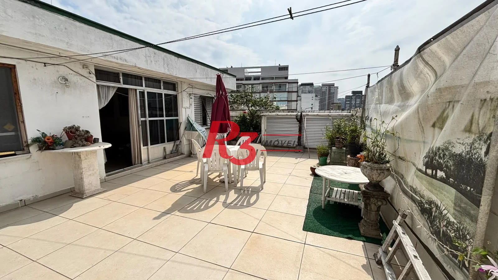 Apartamento Garden com 2 dormitórios à venda, 120 m² por R$ 690.000,00 - Gonzaga - Santos/SP