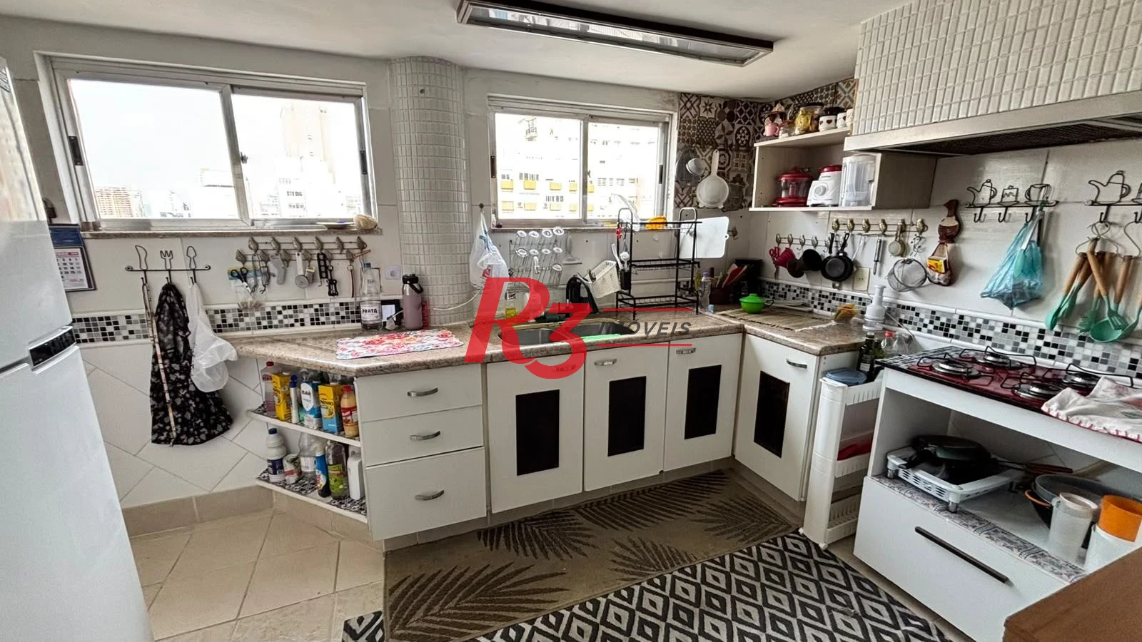 Apartamento Garden com 2 dormitórios à venda, 120 m² por R$ 690.000,00 - Gonzaga - Santos/SP