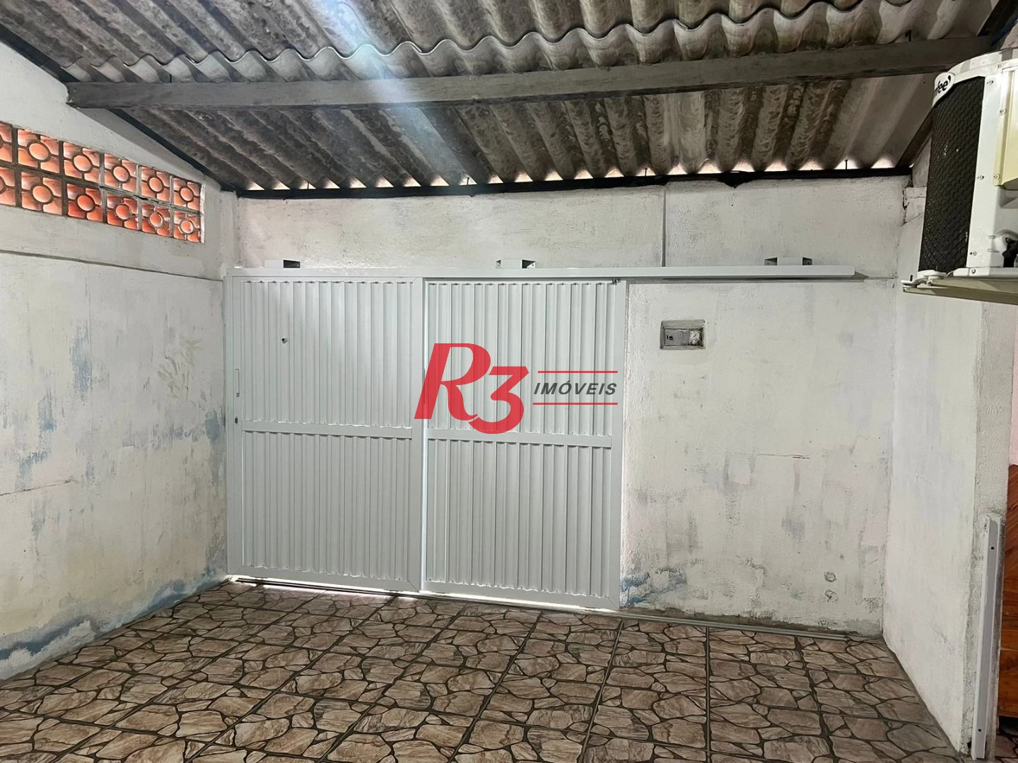 Casa à venda, 100 m² por R$ 320.000,00 - Vila Mateo Bei - São Vicente/SP