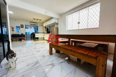 Sobrado com 4 dormitórios à venda, 245 m² por R$ 1.350.000,00 - Ponta da Praia - Santos/SP