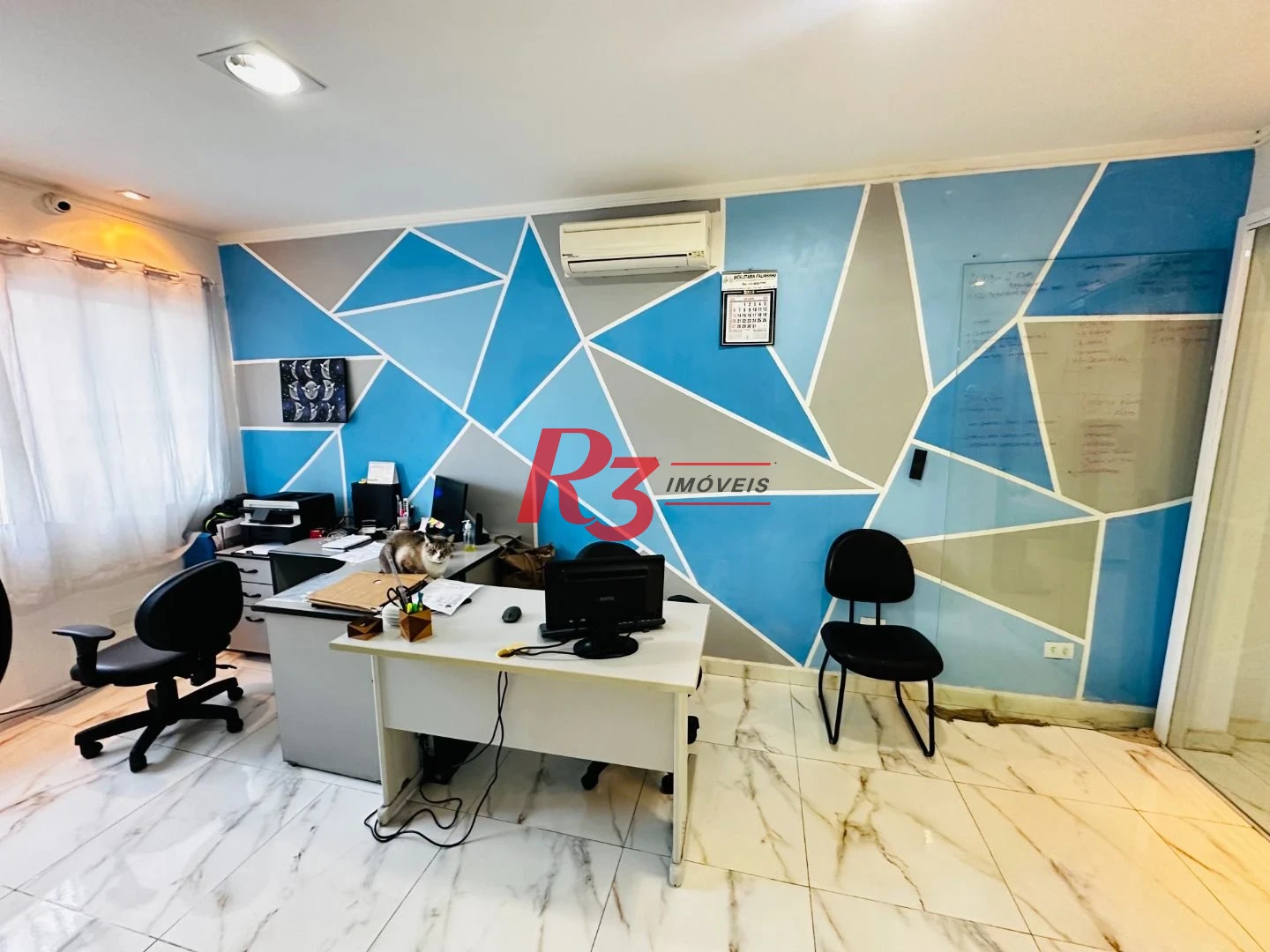 Sobrado com 4 dormitórios à venda, 245 m² por R$ 1.350.000,00 - Ponta da Praia - Santos/SP
