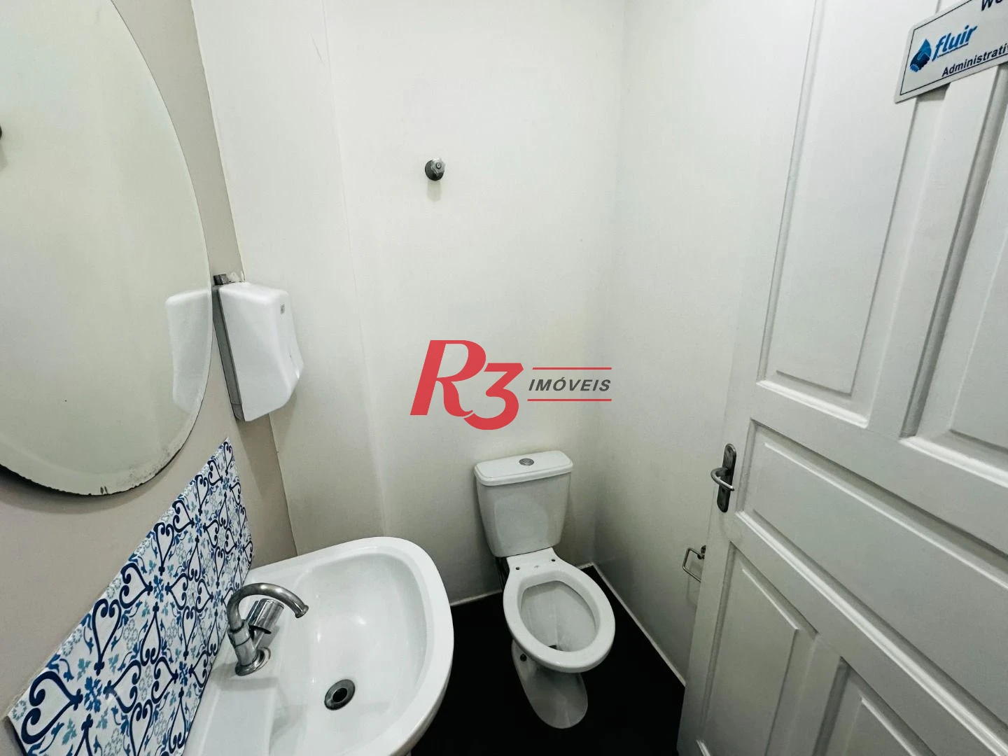 Sobrado com 4 dormitórios à venda, 245 m² por R$ 1.350.000,00 - Ponta da Praia - Santos/SP