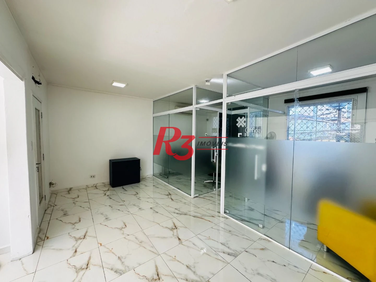 Sobrado com 4 dormitórios à venda, 245 m² por R$ 1.350.000,00 - Ponta da Praia - Santos/SP