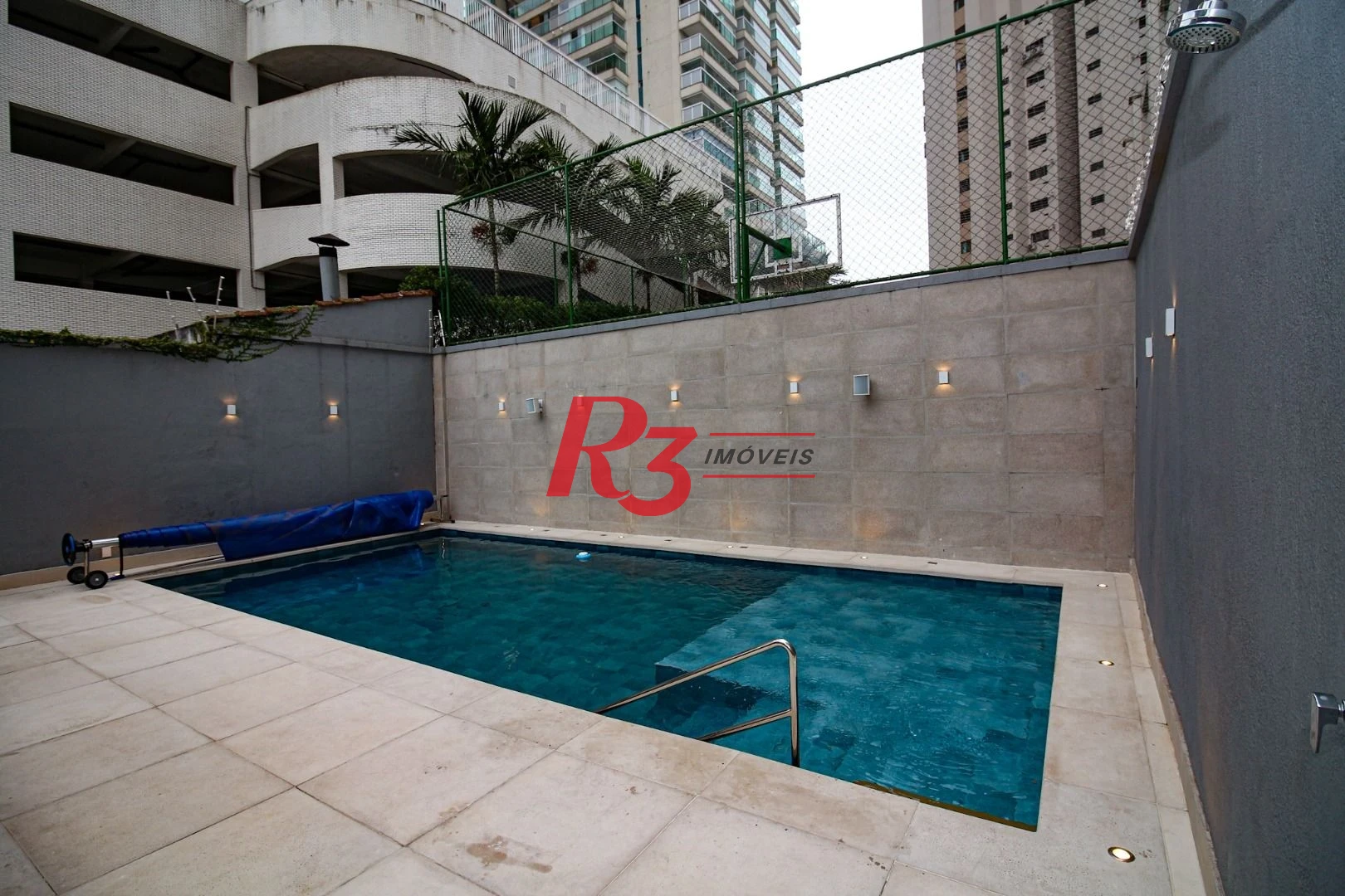 Casa com 3 suítes à venda, 300 m² por R$ 4.500.000 - Ponta da Praia - Santos/SP