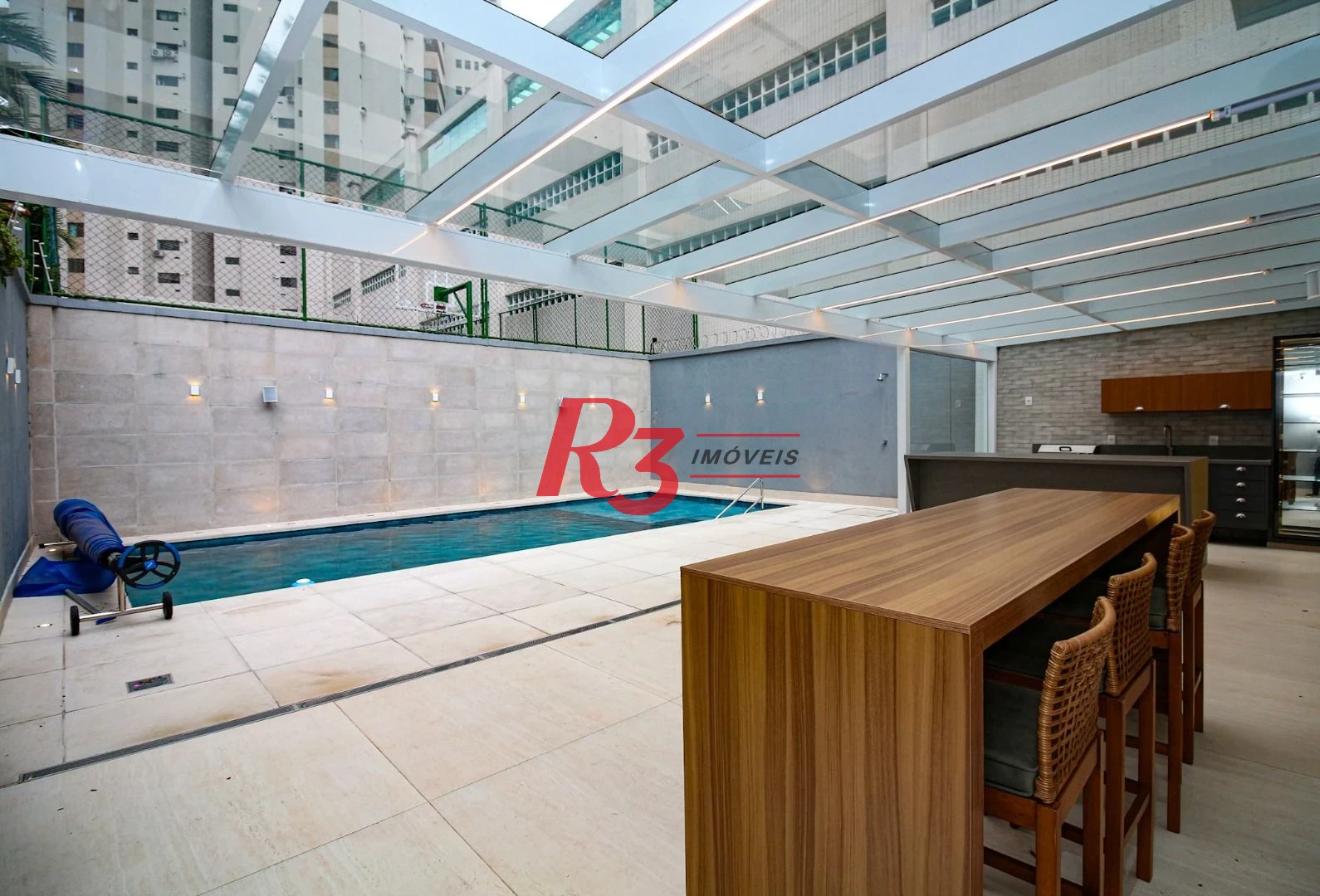 Casa com 3 suítes à venda, 300 m² por R$ 4.500.000 - Ponta da Praia - Santos/SP