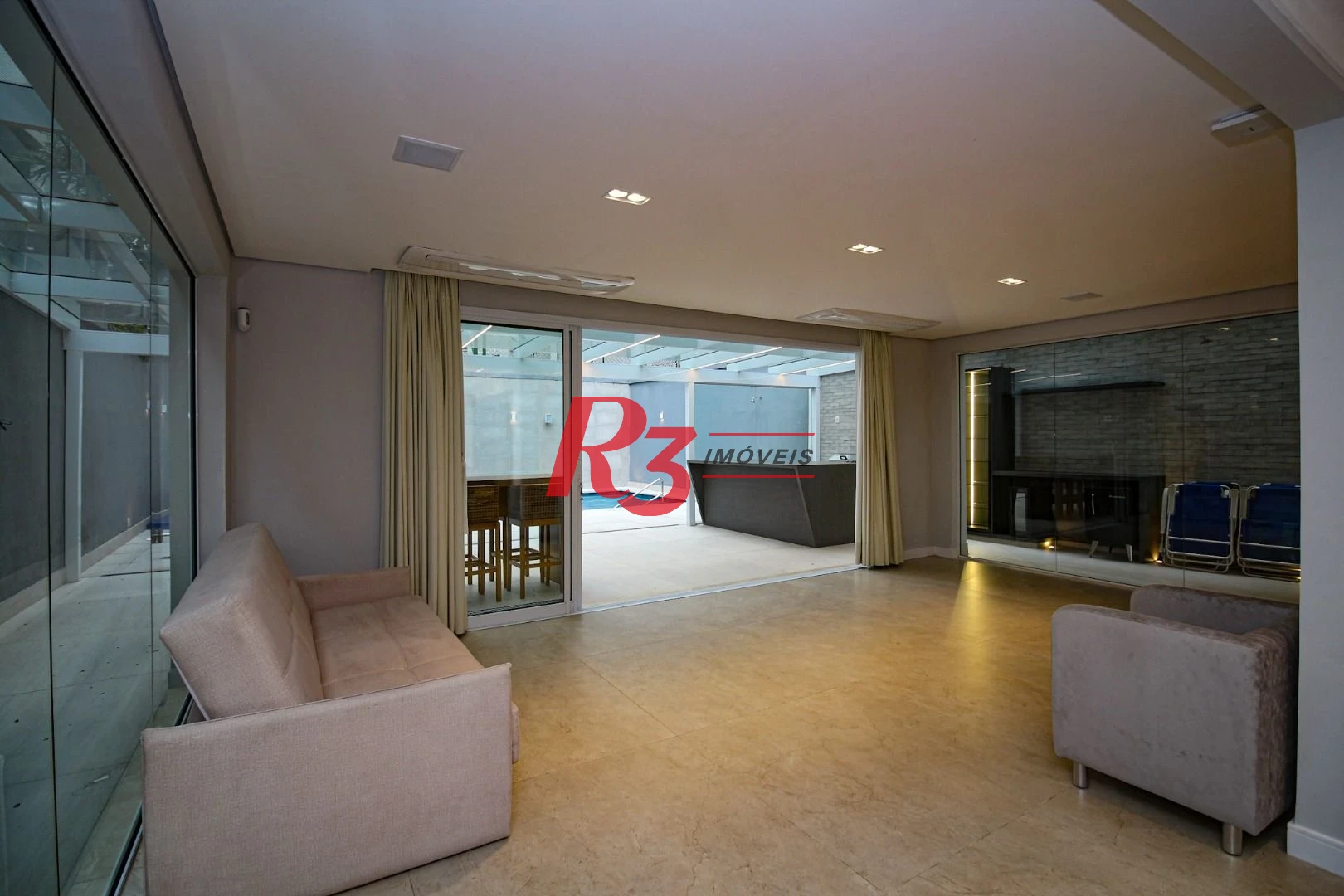 Casa com 3 suítes à venda, 300 m² por R$ 4.500.000 - Ponta da Praia - Santos/SP